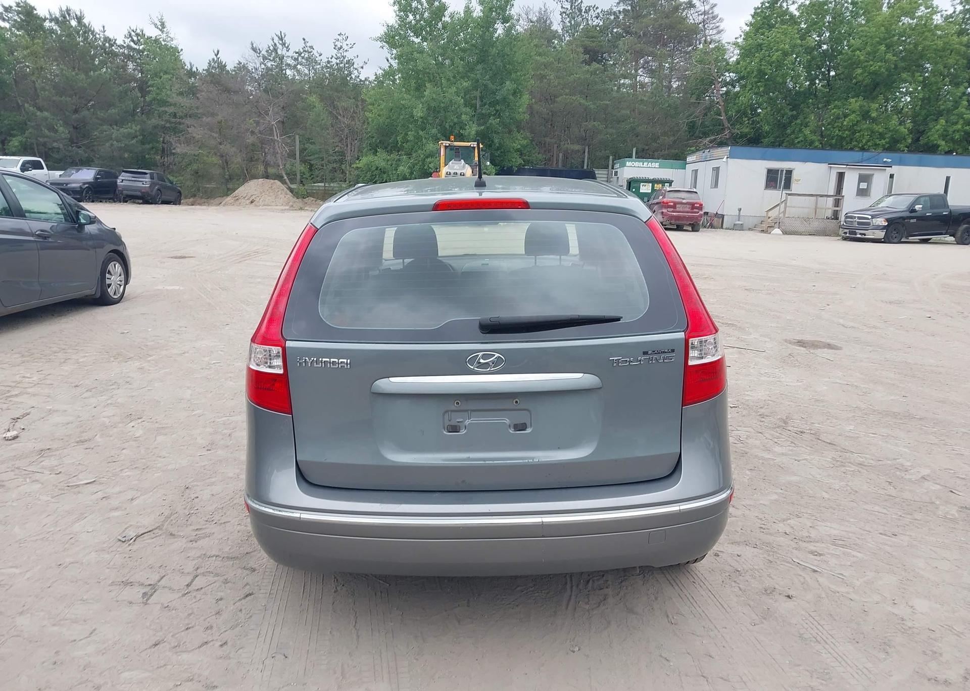 2010 HYUNDAI ELANTRA TOURING GLS