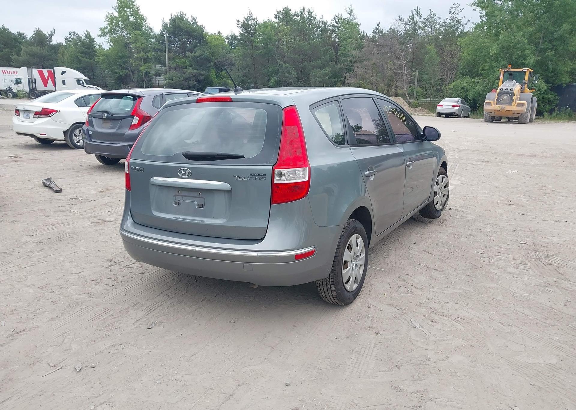 2010 HYUNDAI ELANTRA TOURING GLS