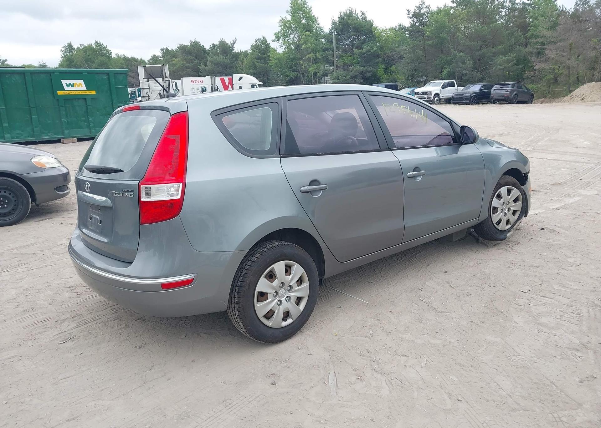 2010 HYUNDAI ELANTRA TOURING GLS