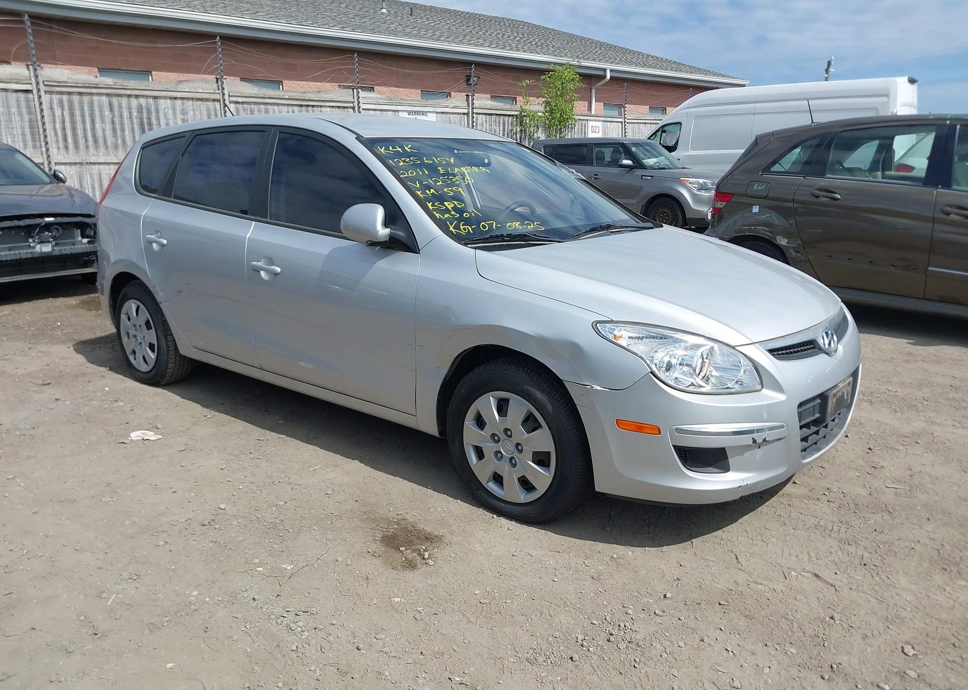 2011 HYUNDAI ELANTRA TOURING GLS