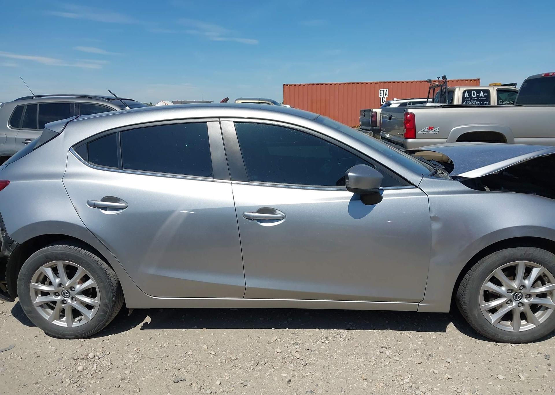 2016 MAZDA MAZDA3 GS