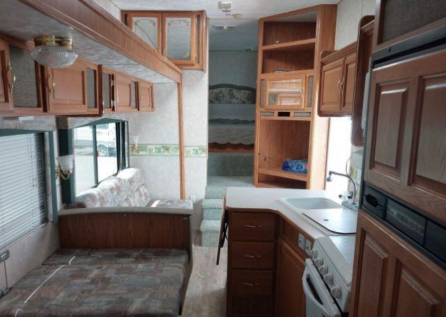2004 KOMFORT CORP RESORT