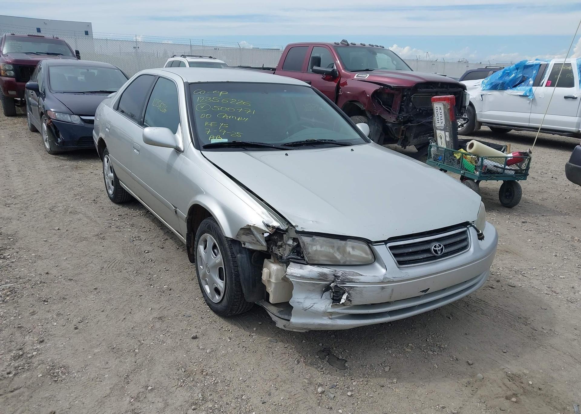 2000 TOYOTA CAMRY CE