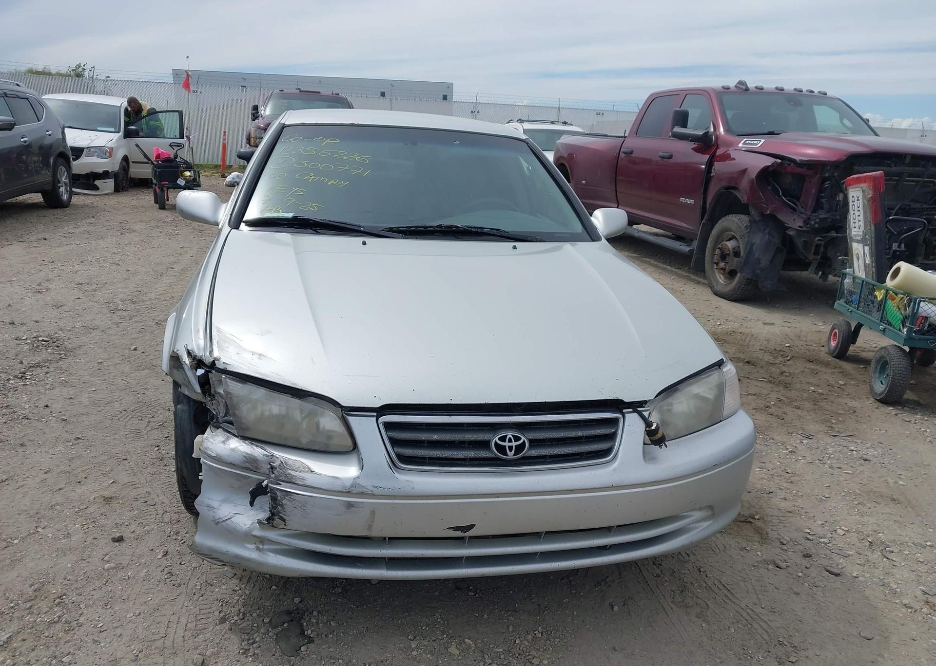 2000 TOYOTA CAMRY CE