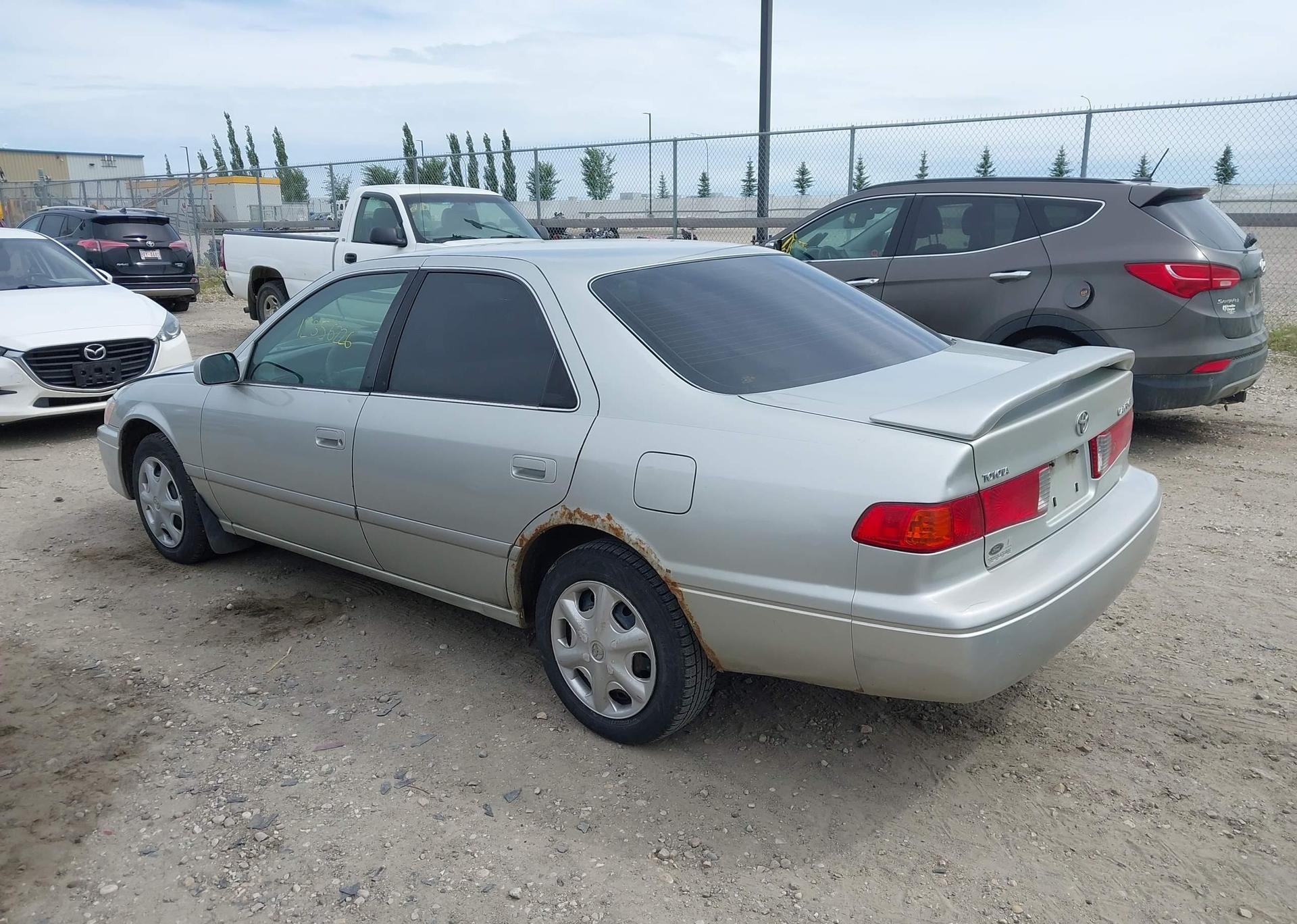 2000 TOYOTA CAMRY CE