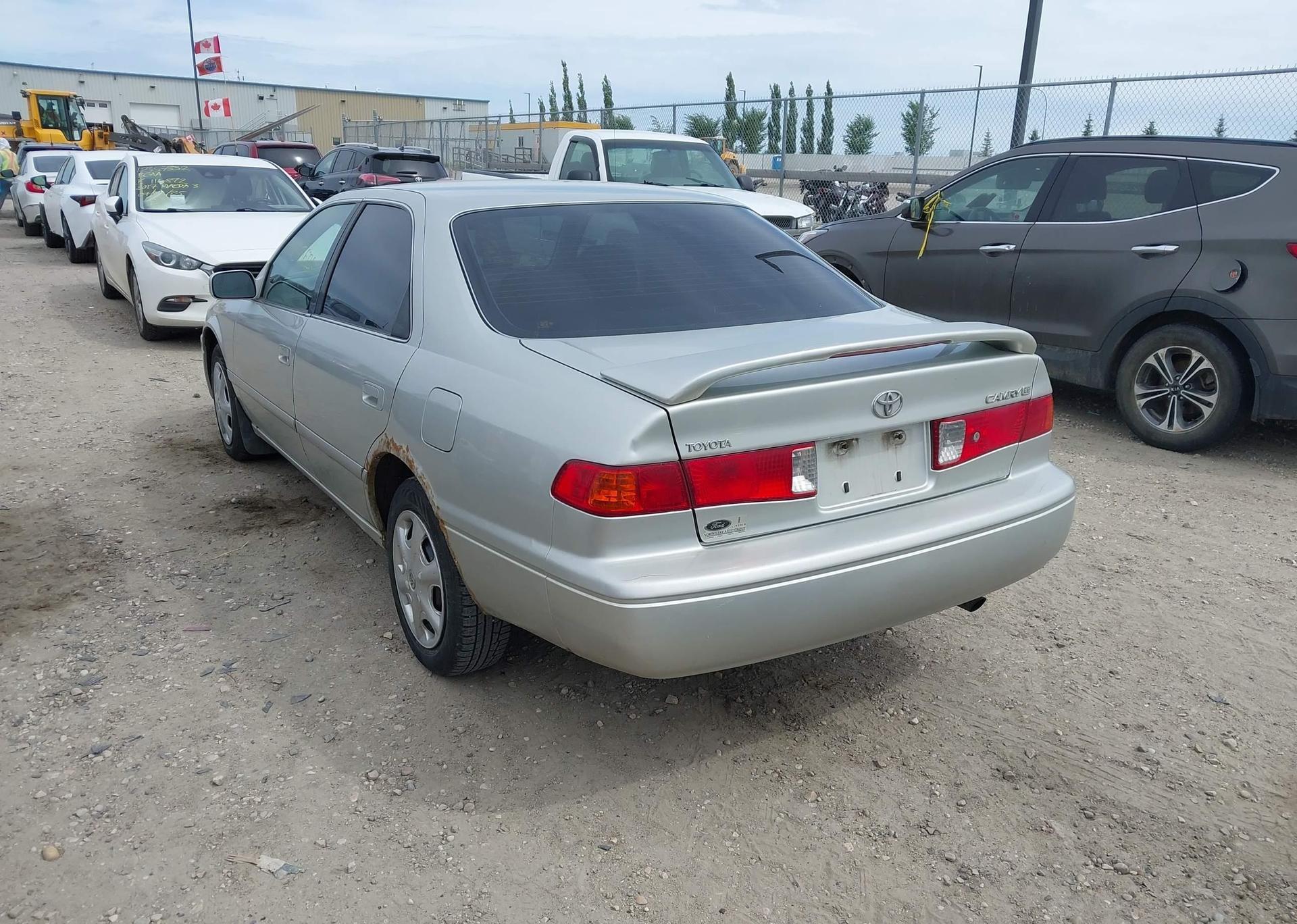 2000 TOYOTA CAMRY CE