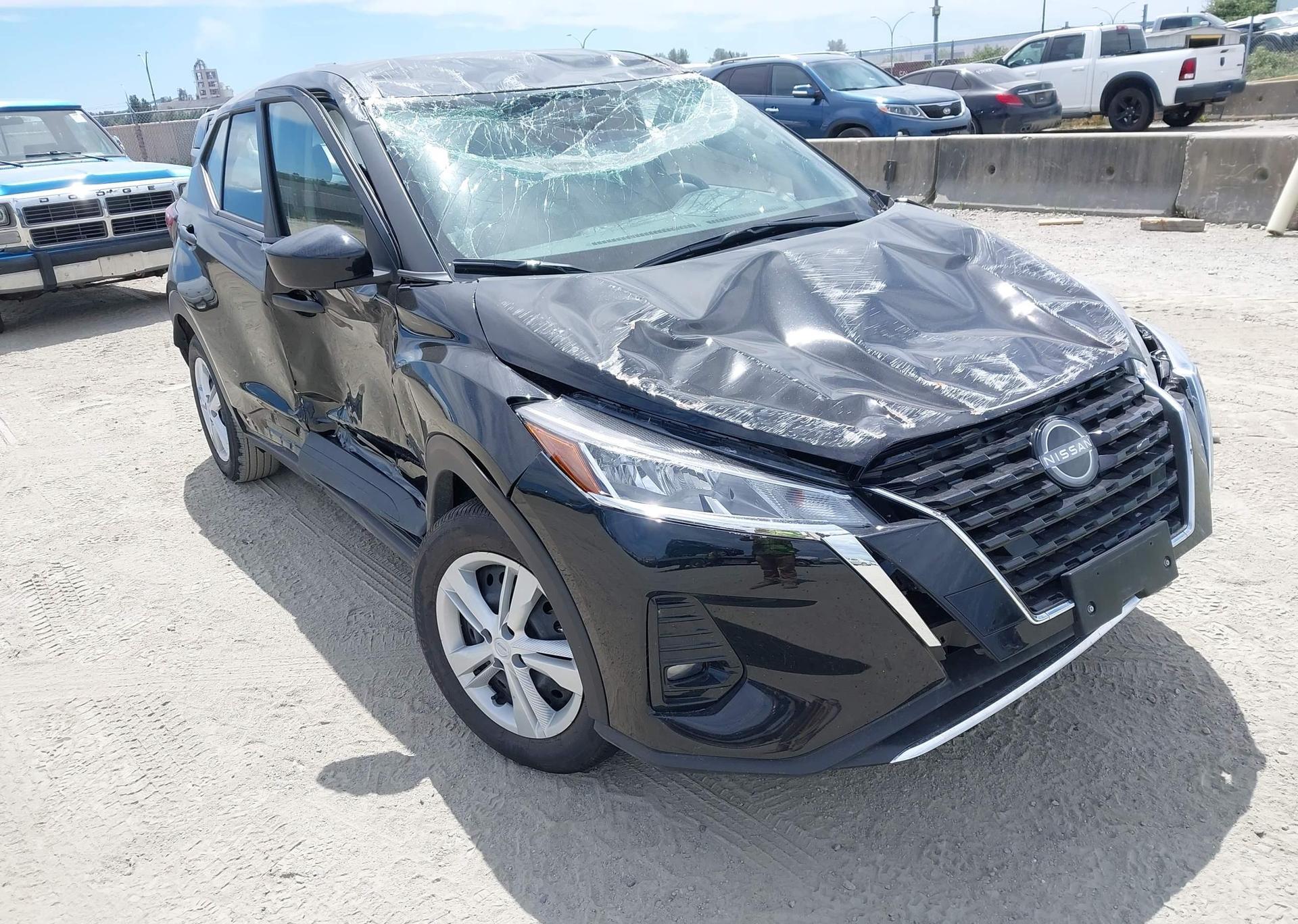 2025 NISSAN KICKS PLAY S