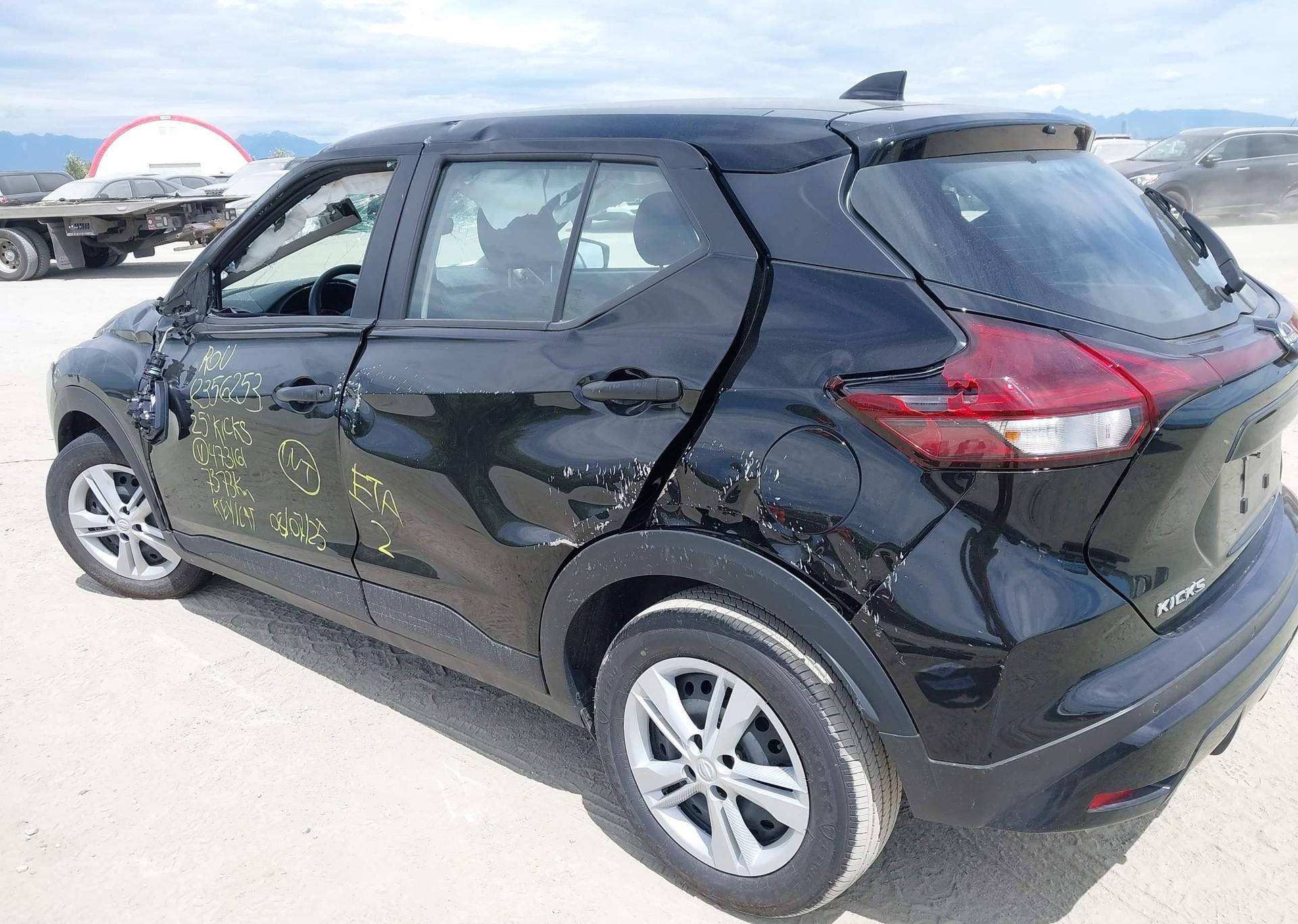 2025 NISSAN KICKS PLAY S