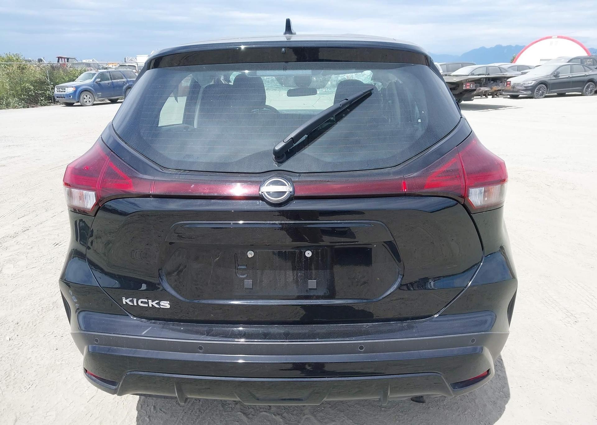 2025 NISSAN KICKS PLAY S