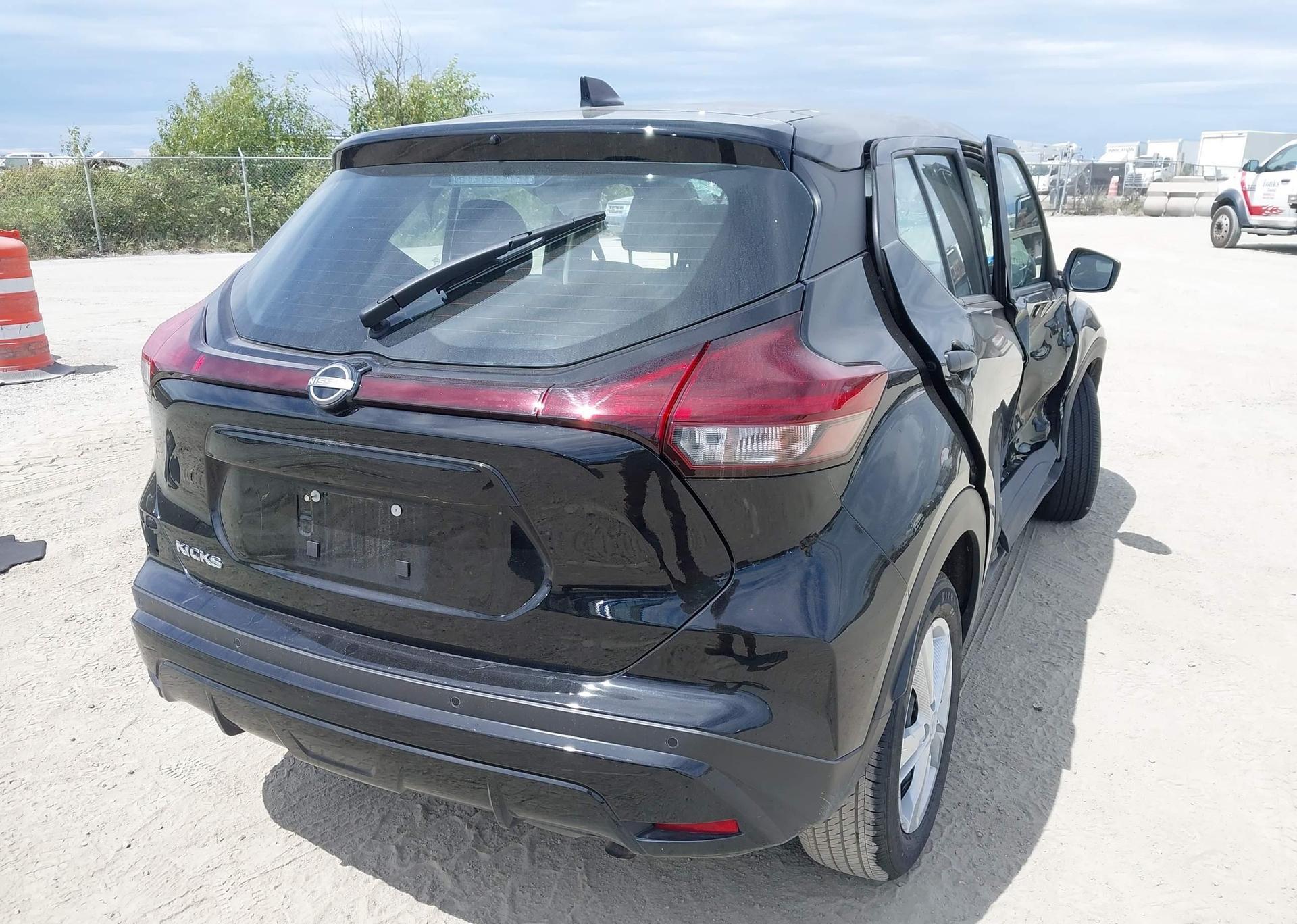 2025 NISSAN KICKS PLAY S