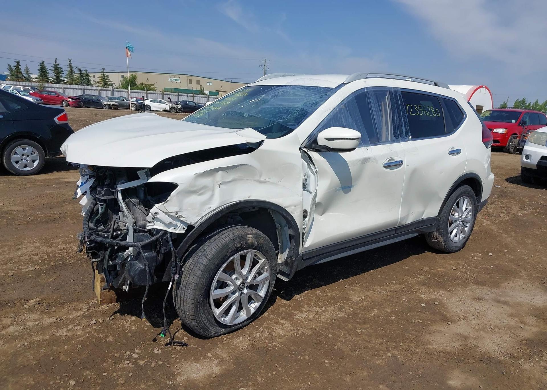 2017 NISSAN ROGUE SV