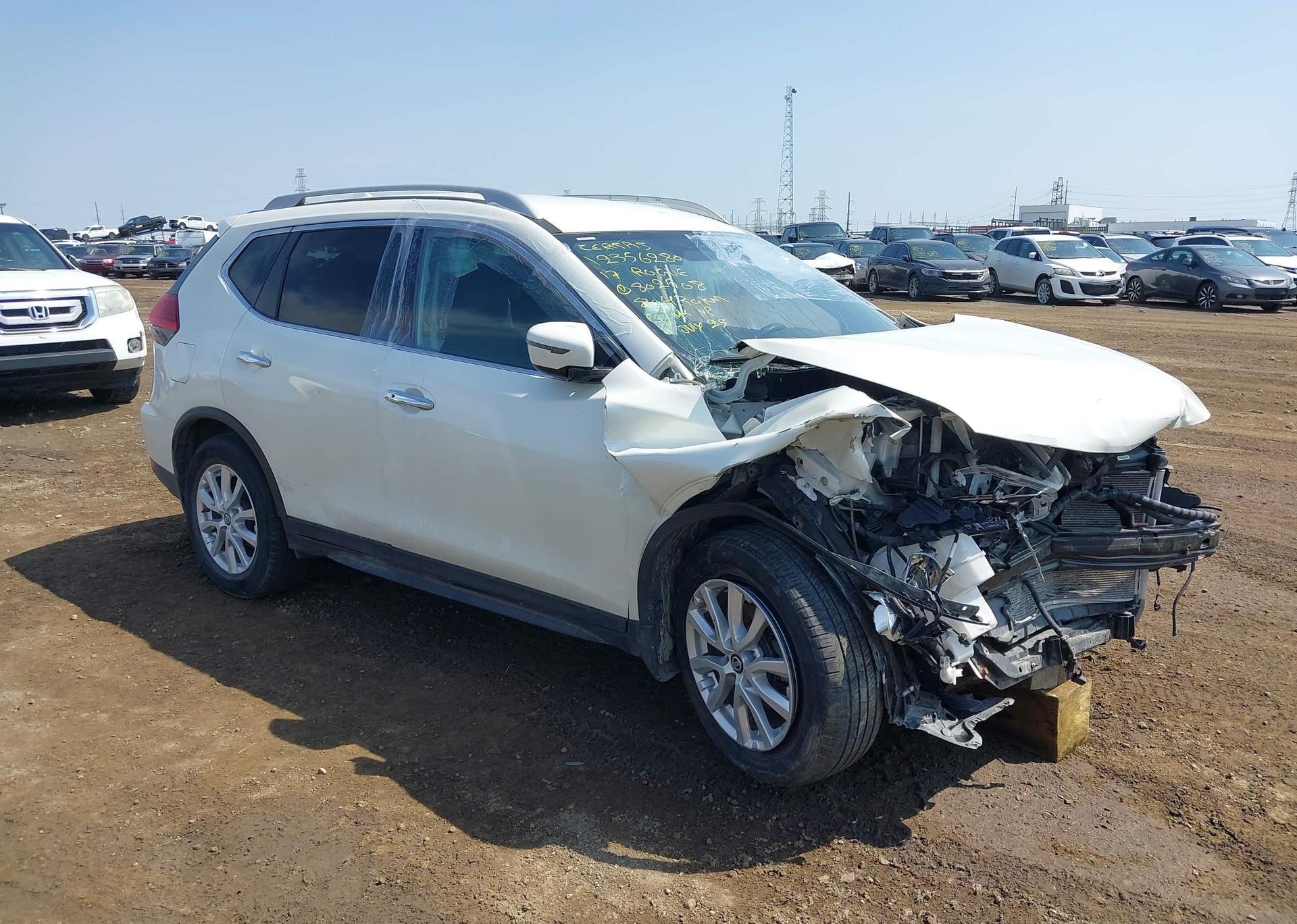 2017 NISSAN ROGUE SV