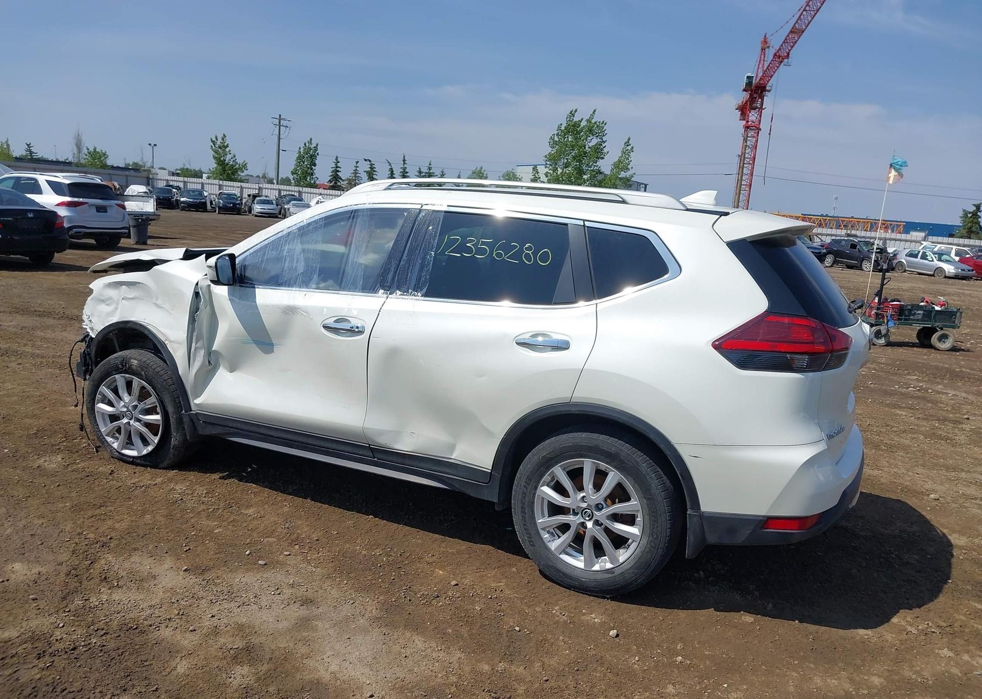 2017 NISSAN ROGUE SV