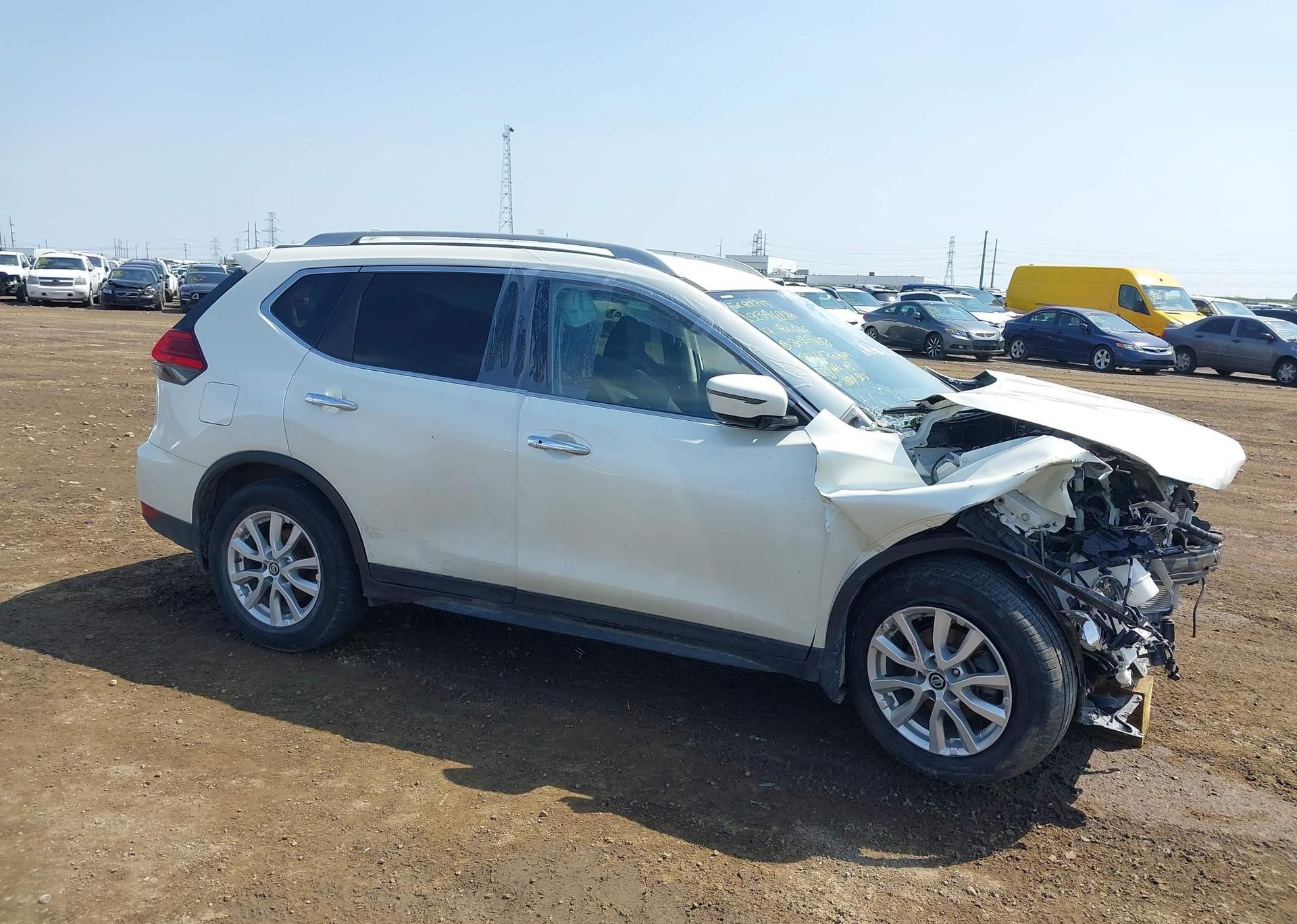 2017 NISSAN ROGUE SV