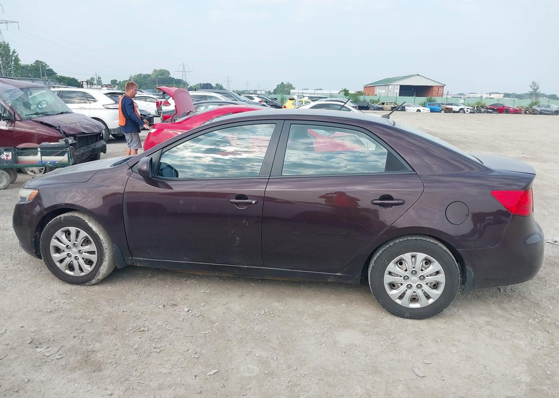 2011 KIA FORTE