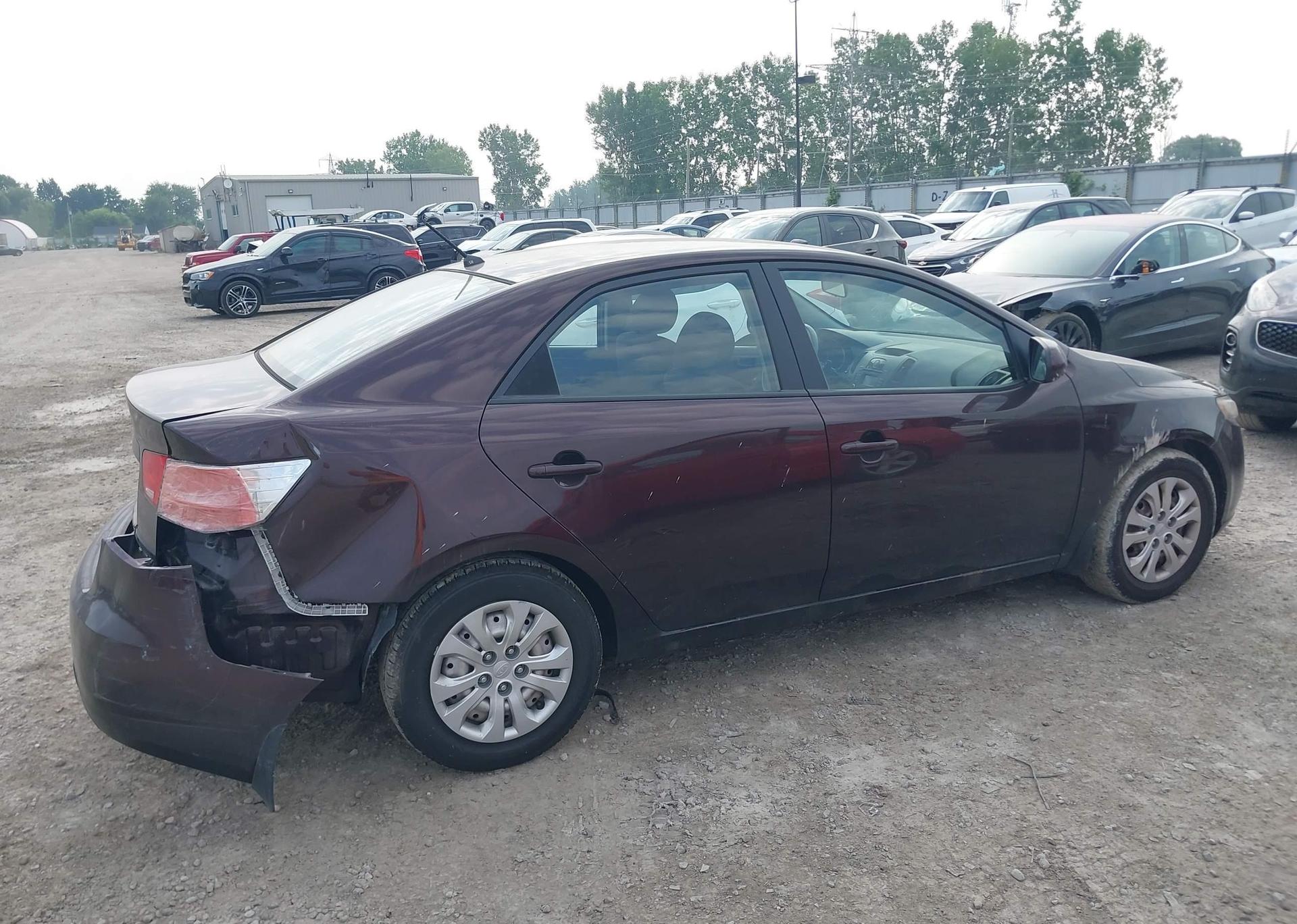 2011 KIA FORTE