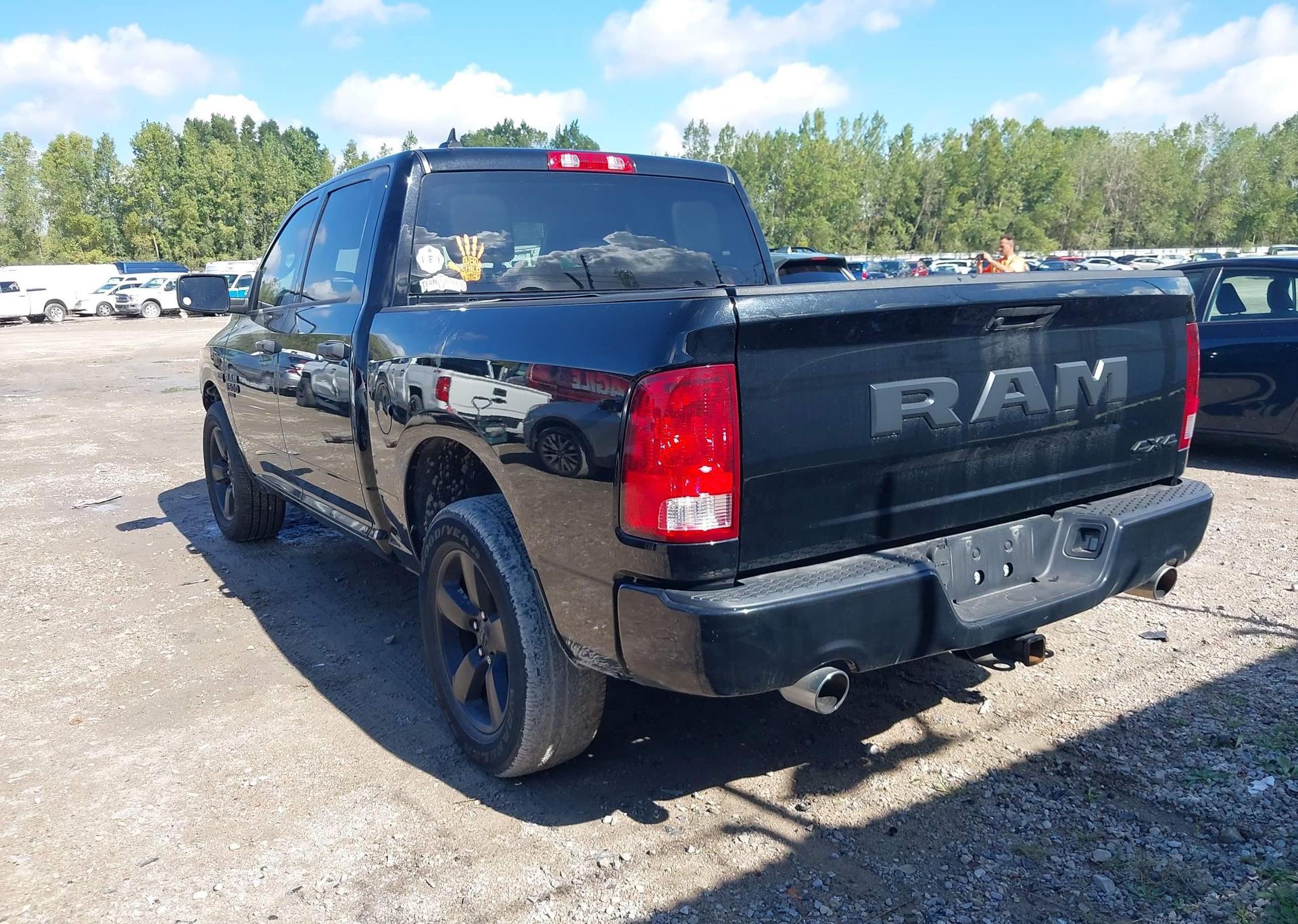 2020 RAM 1500 CLASSIC ST
