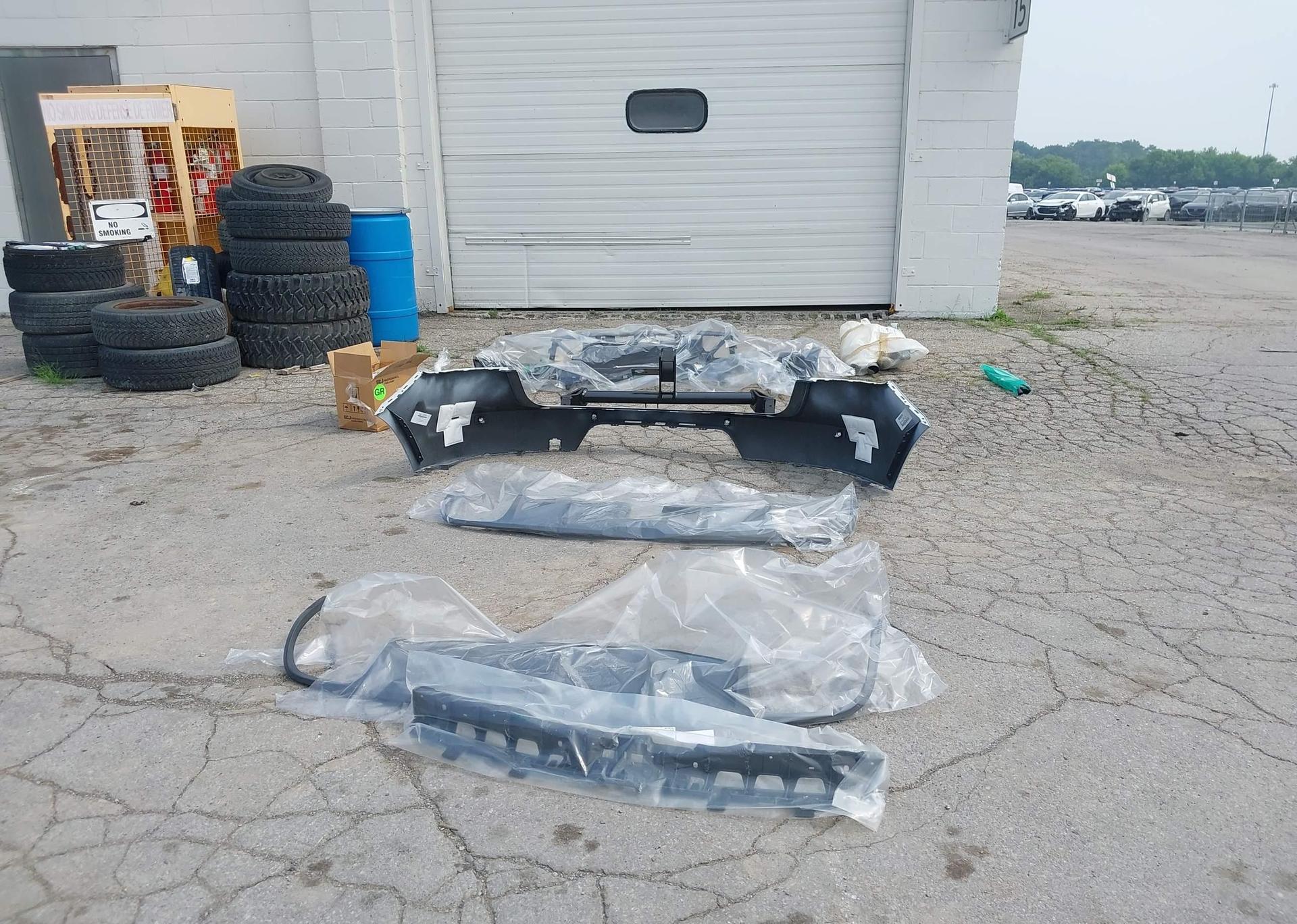 2020 PORSCHE MACAN - PARTS ONLY