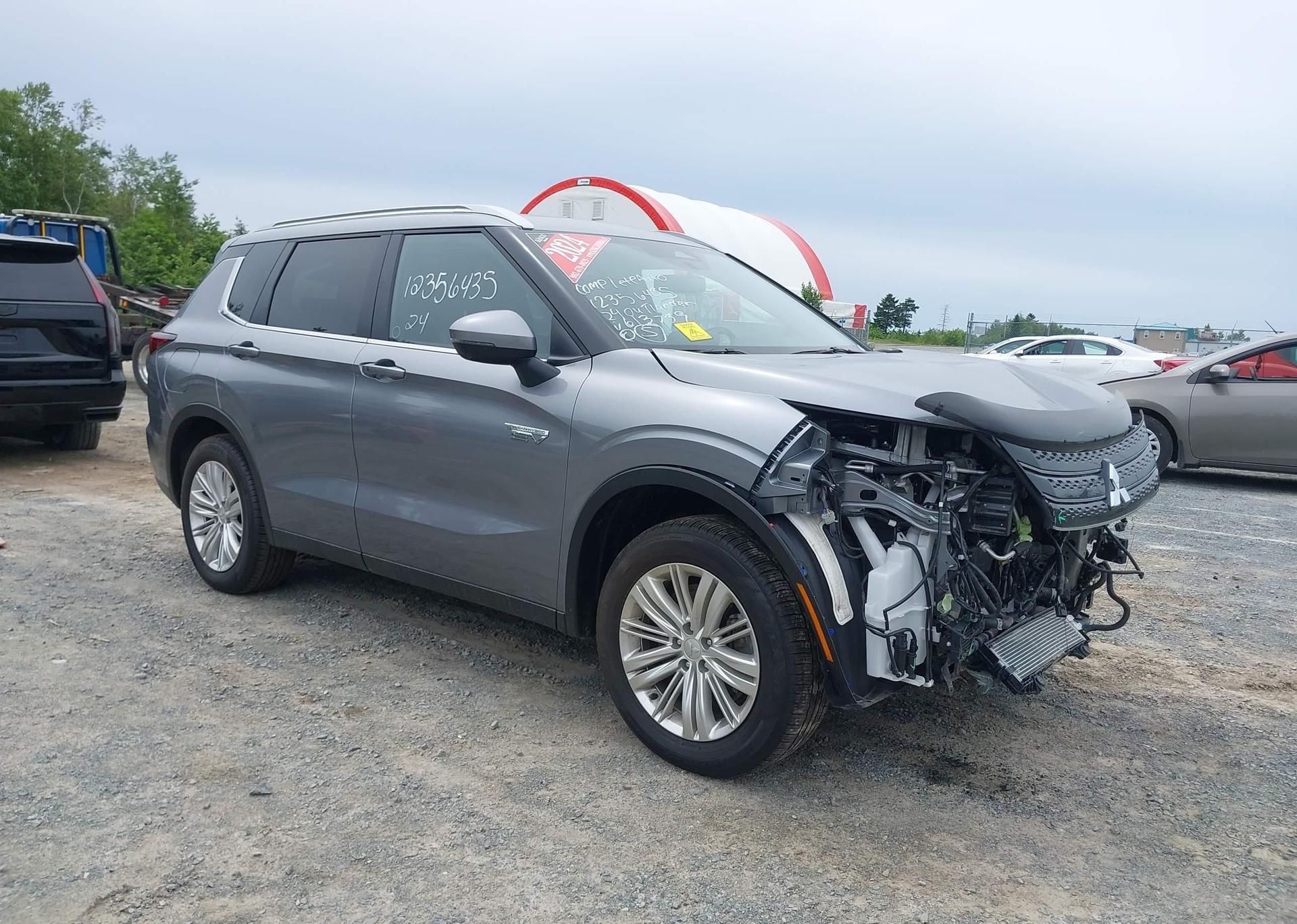 2024 MITSUBISHI OUTLANDER SE