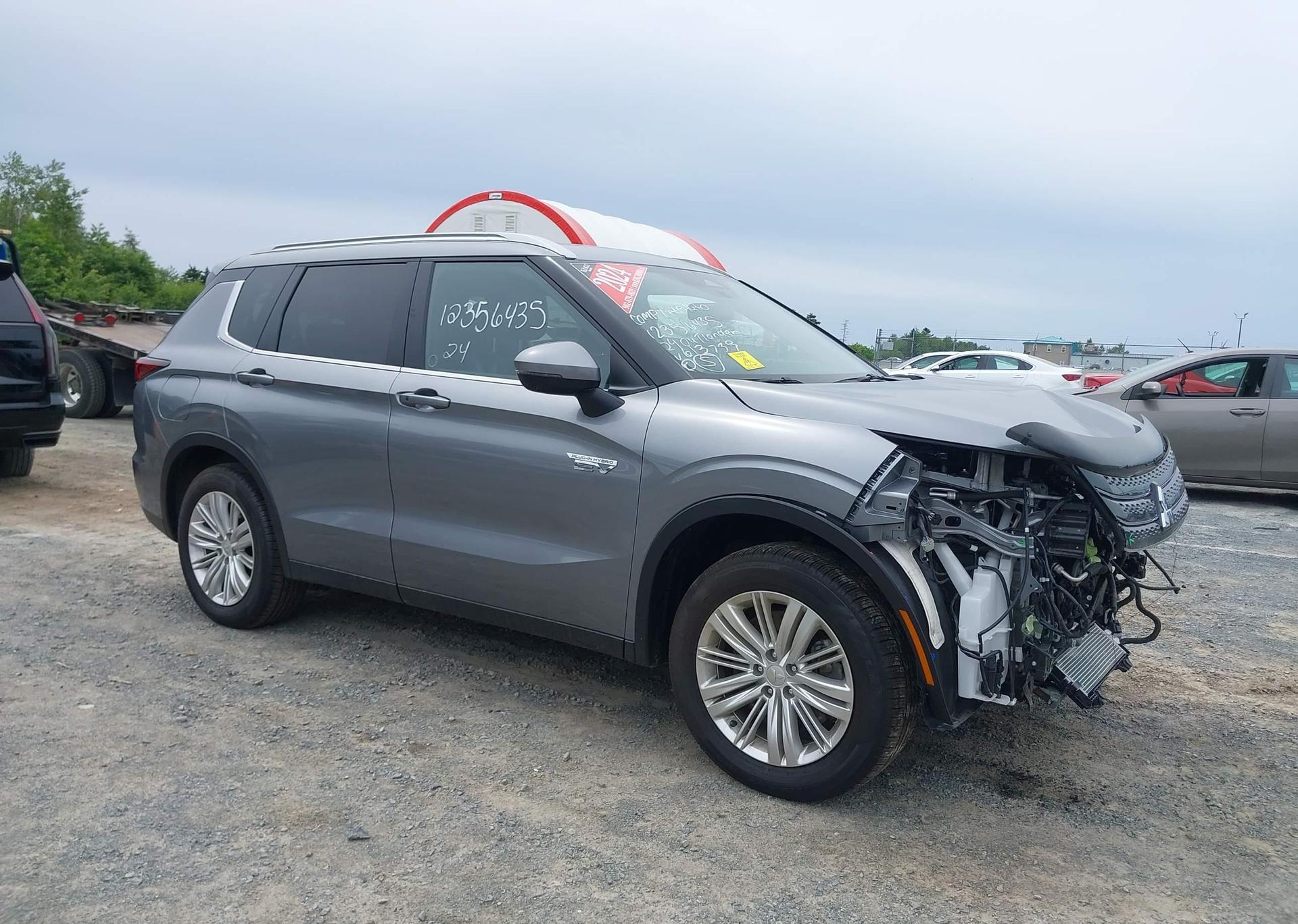 2024 MITSUBISHI OUTLANDER SE
