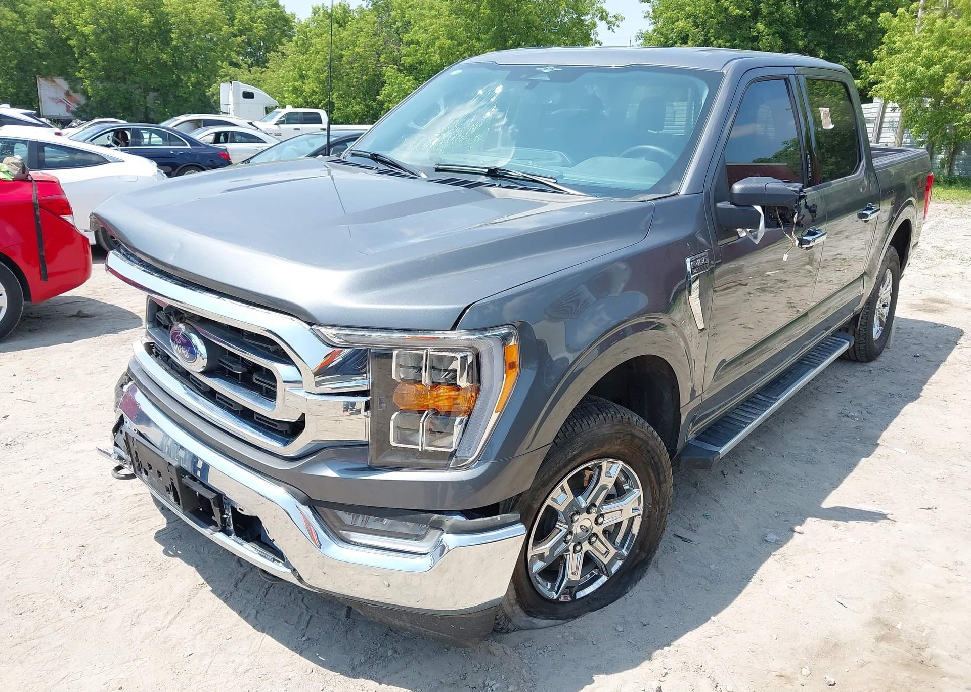 2023 FORD F-150 XLT