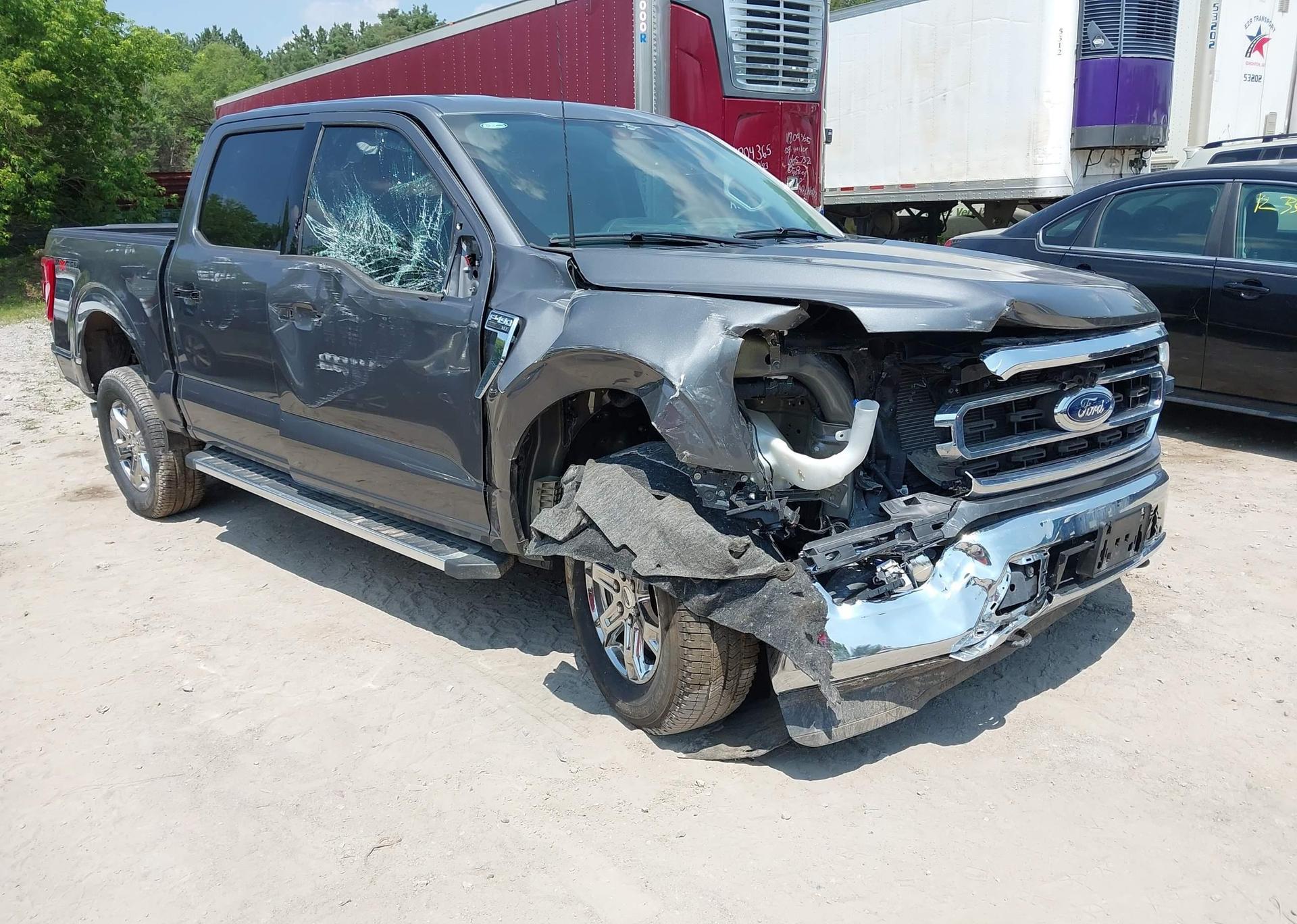 2023 FORD F-150 XLT