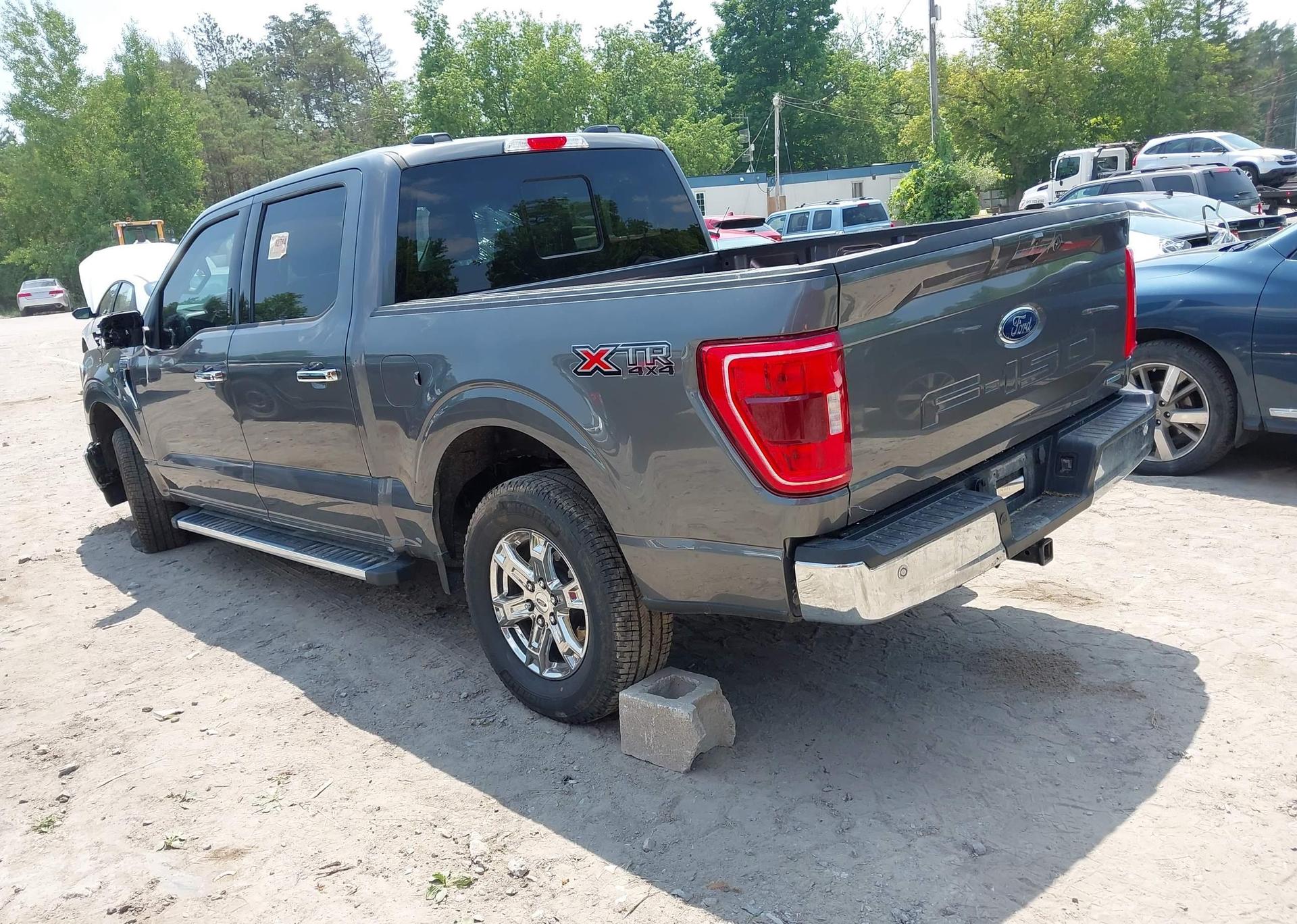 2023 FORD F-150 XLT