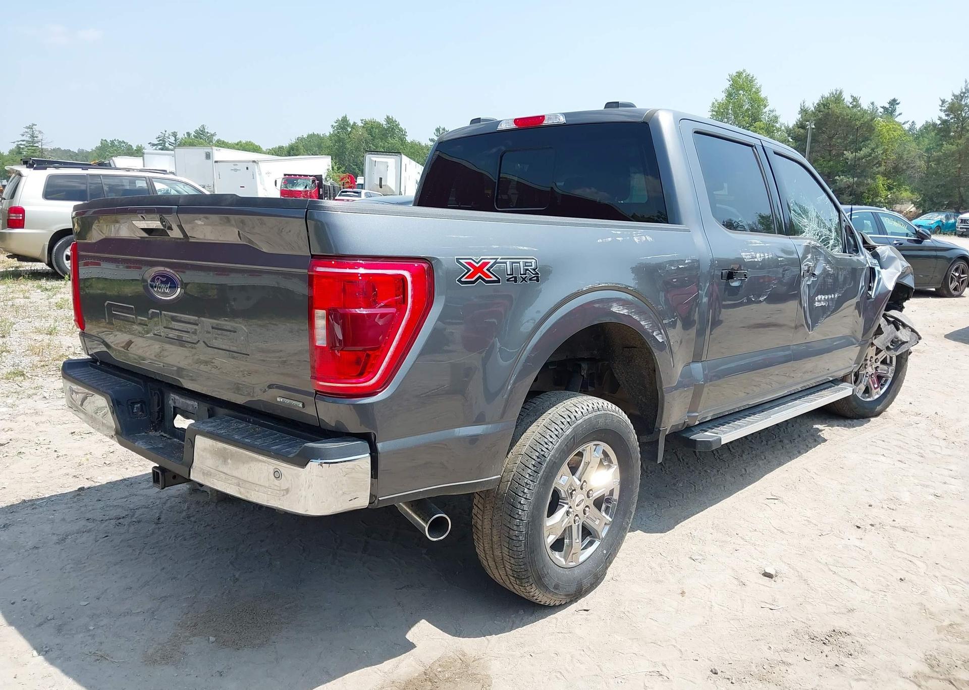 2023 FORD F-150 XLT