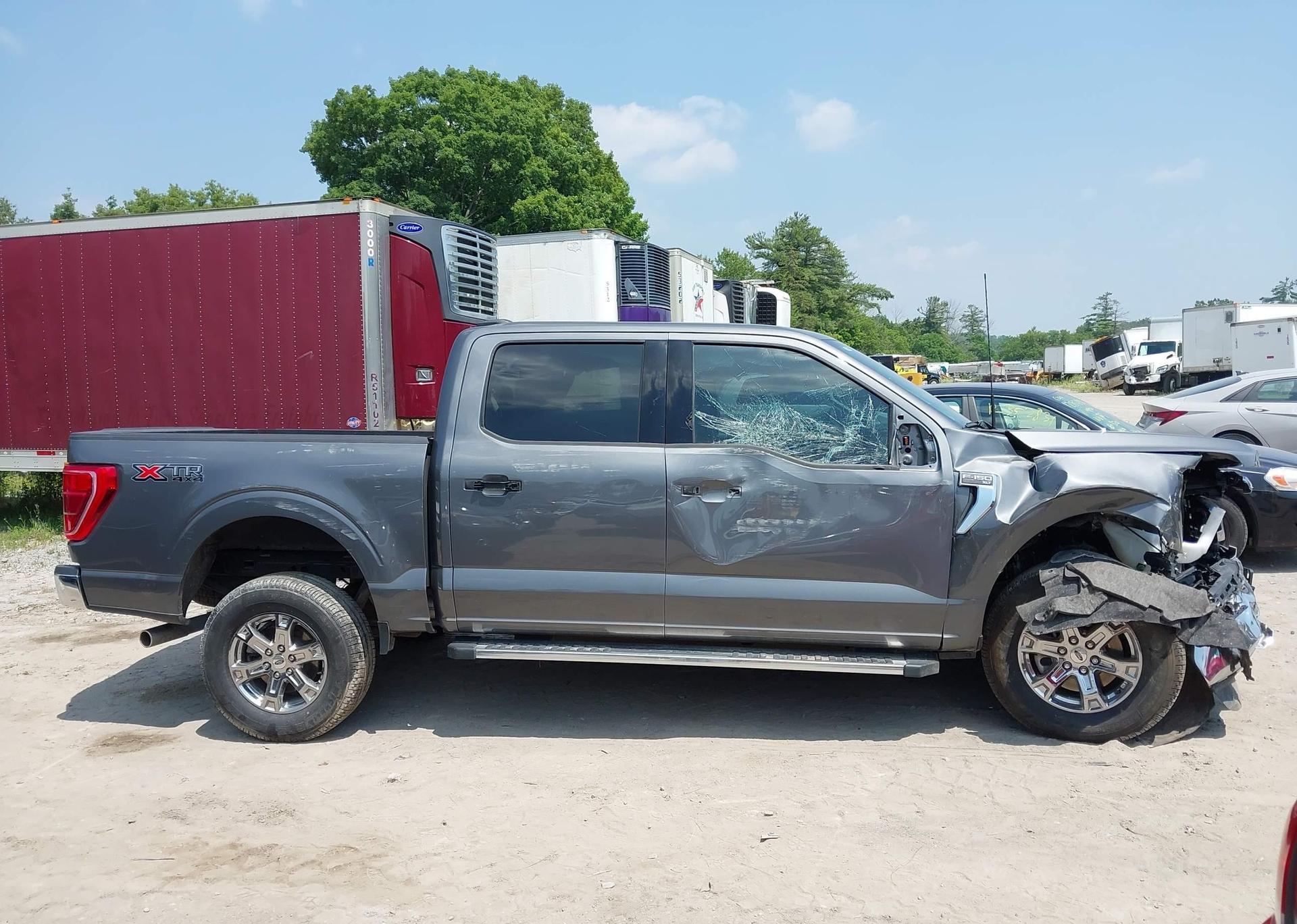 2023 FORD F-150 XLT