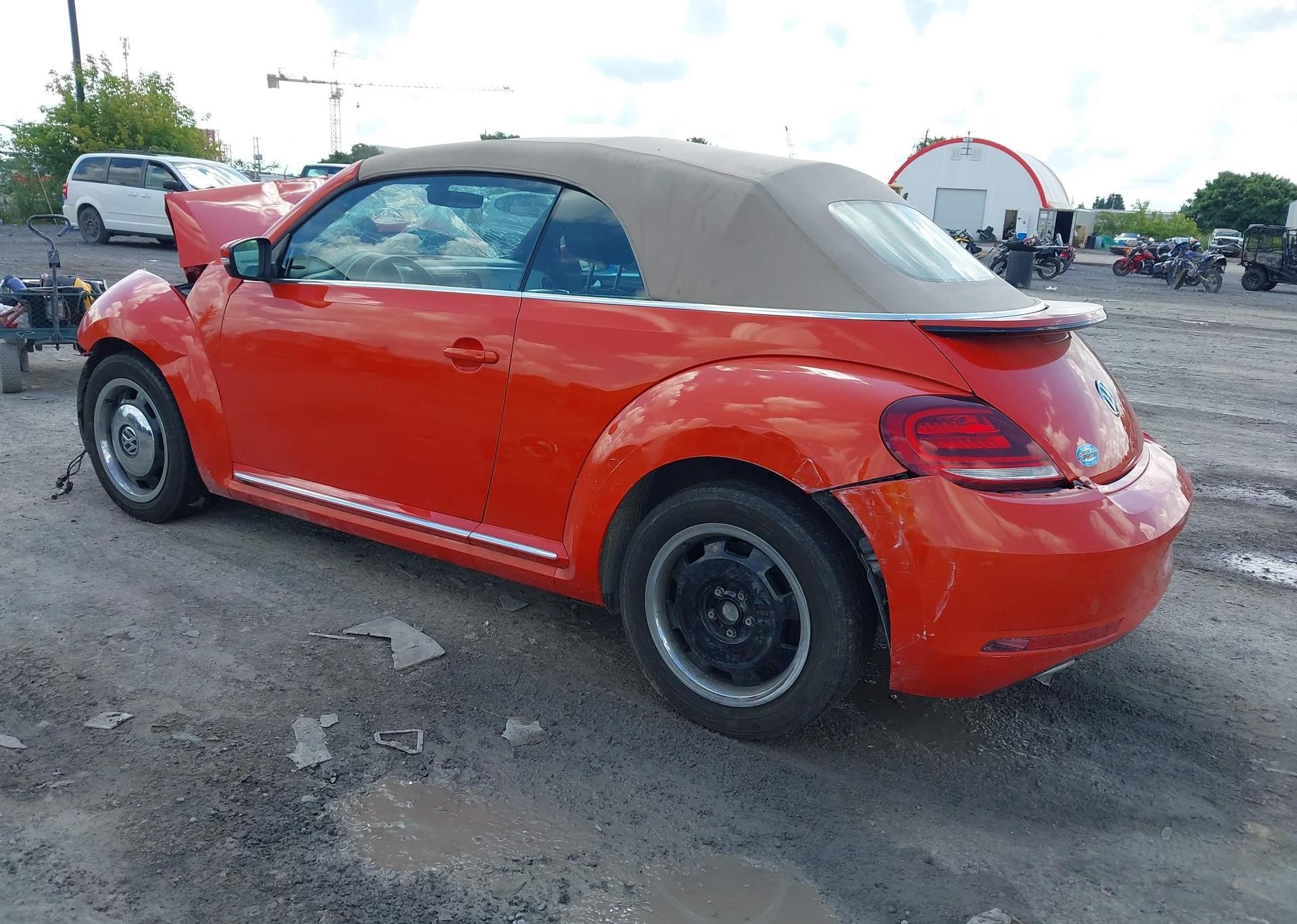 2018 VOLKSWAGEN BEETLE 2.0 TSI COAST