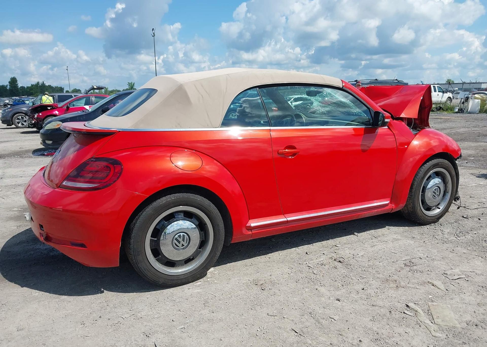 2018 VOLKSWAGEN BEETLE 2.0 TSI COAST