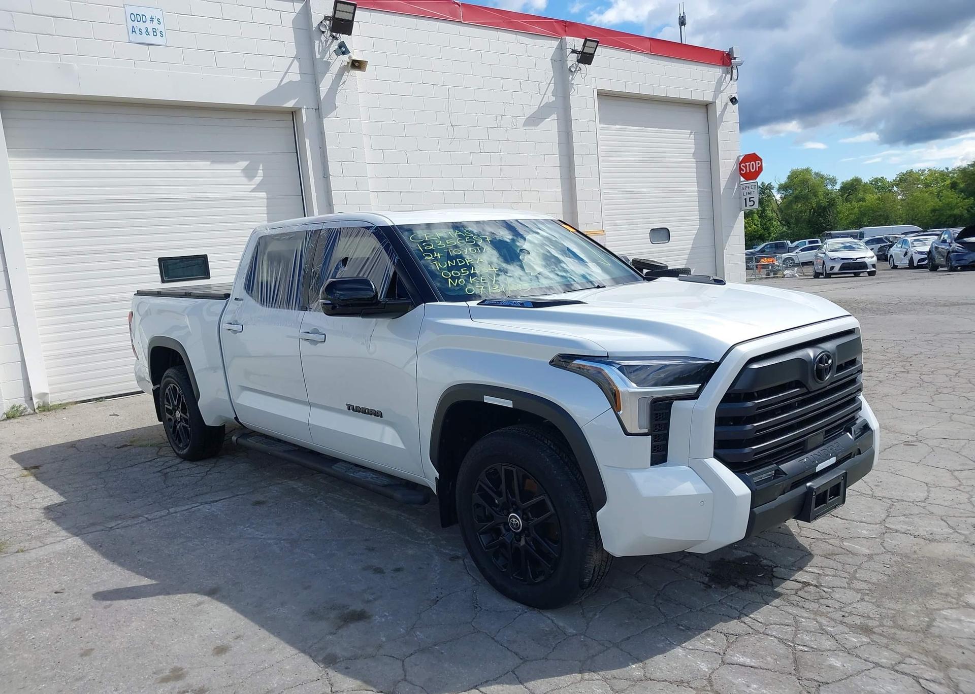 2024 TOYOTA TUNDRA CREWMAX PLATINUM