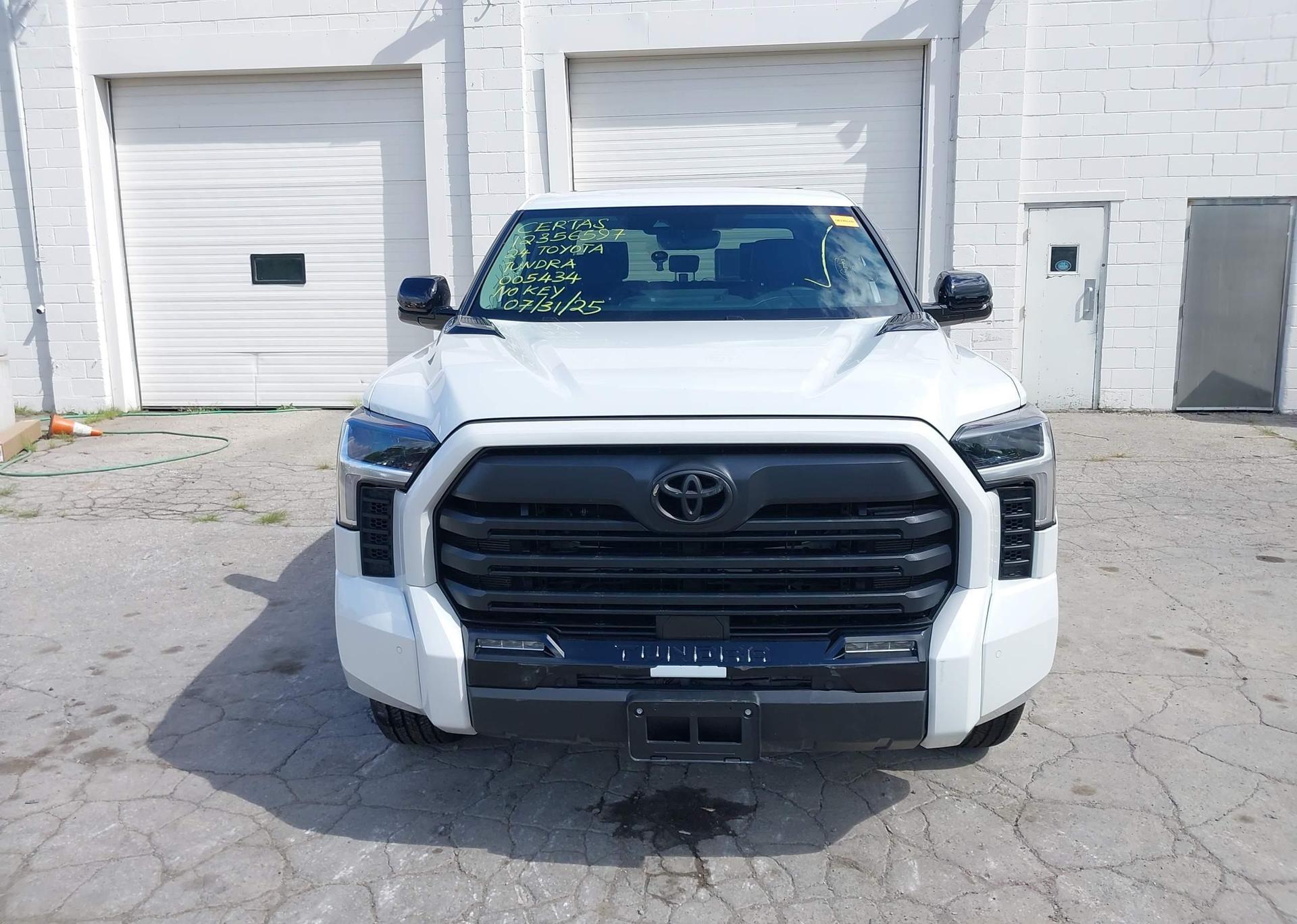 2024 TOYOTA TUNDRA CREWMAX PLATINUM