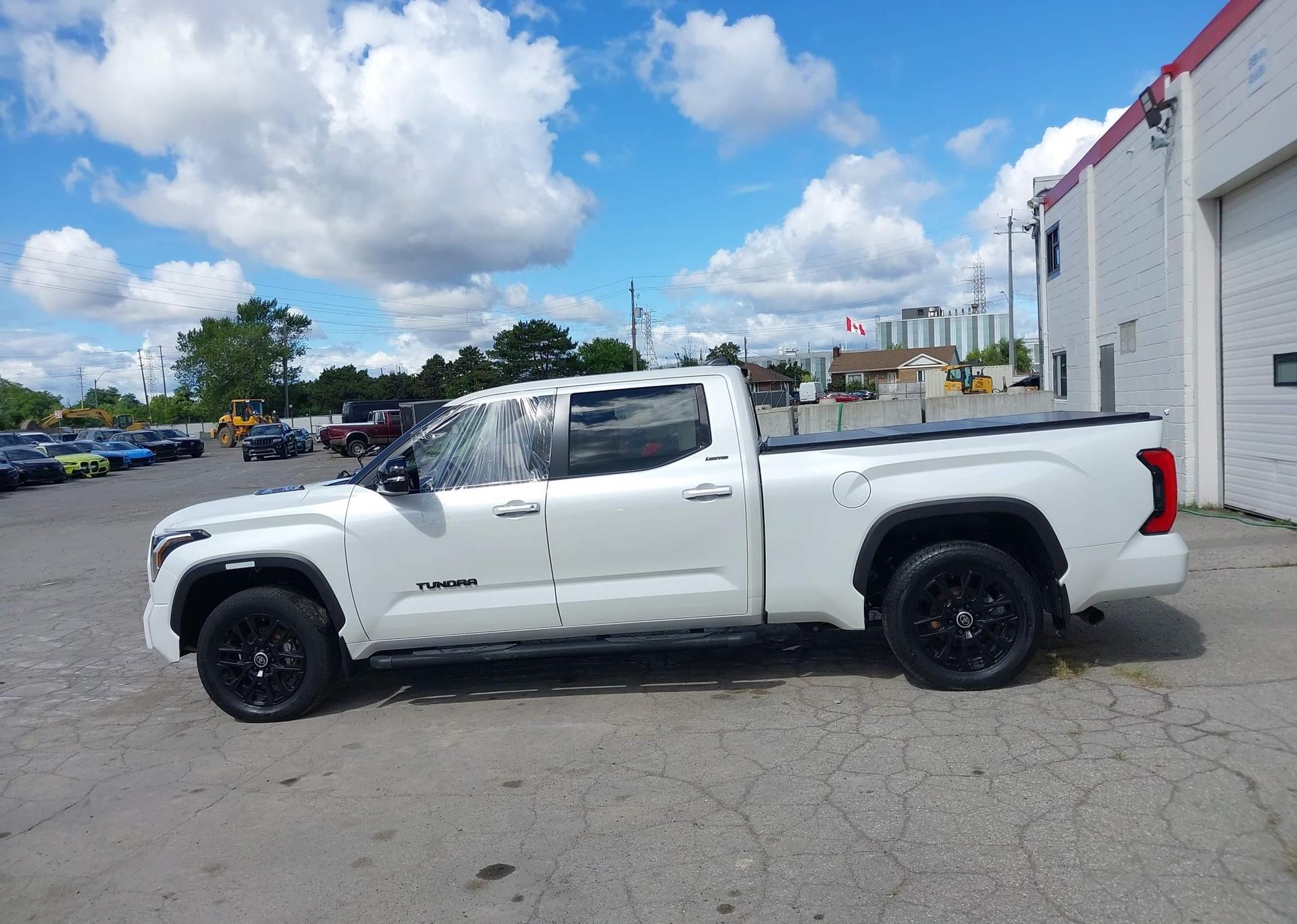 2024 TOYOTA TUNDRA CREWMAX PLATINUM