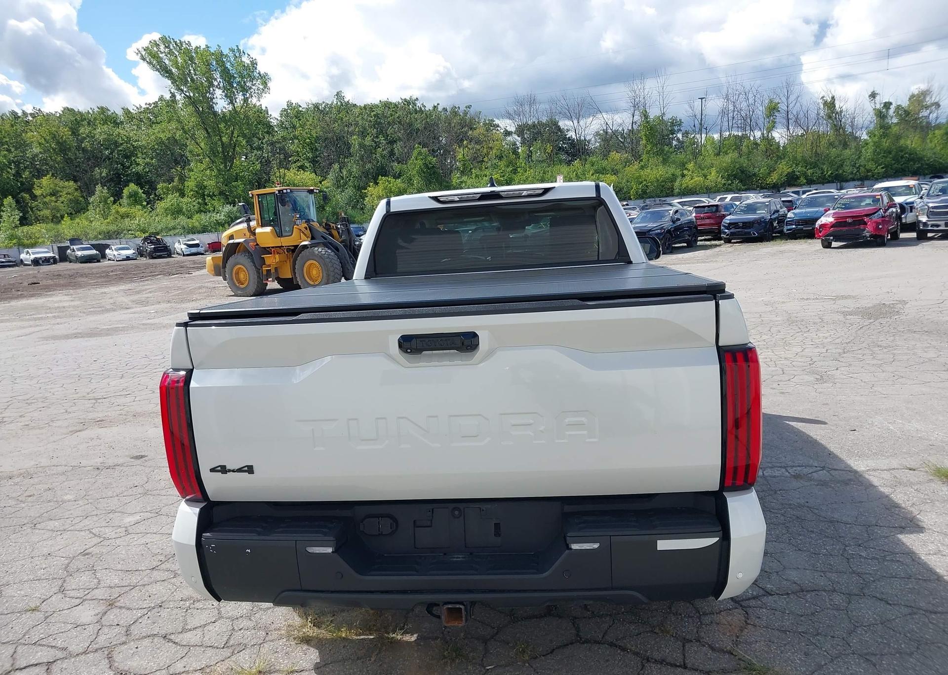 2024 TOYOTA TUNDRA CREWMAX PLATINUM