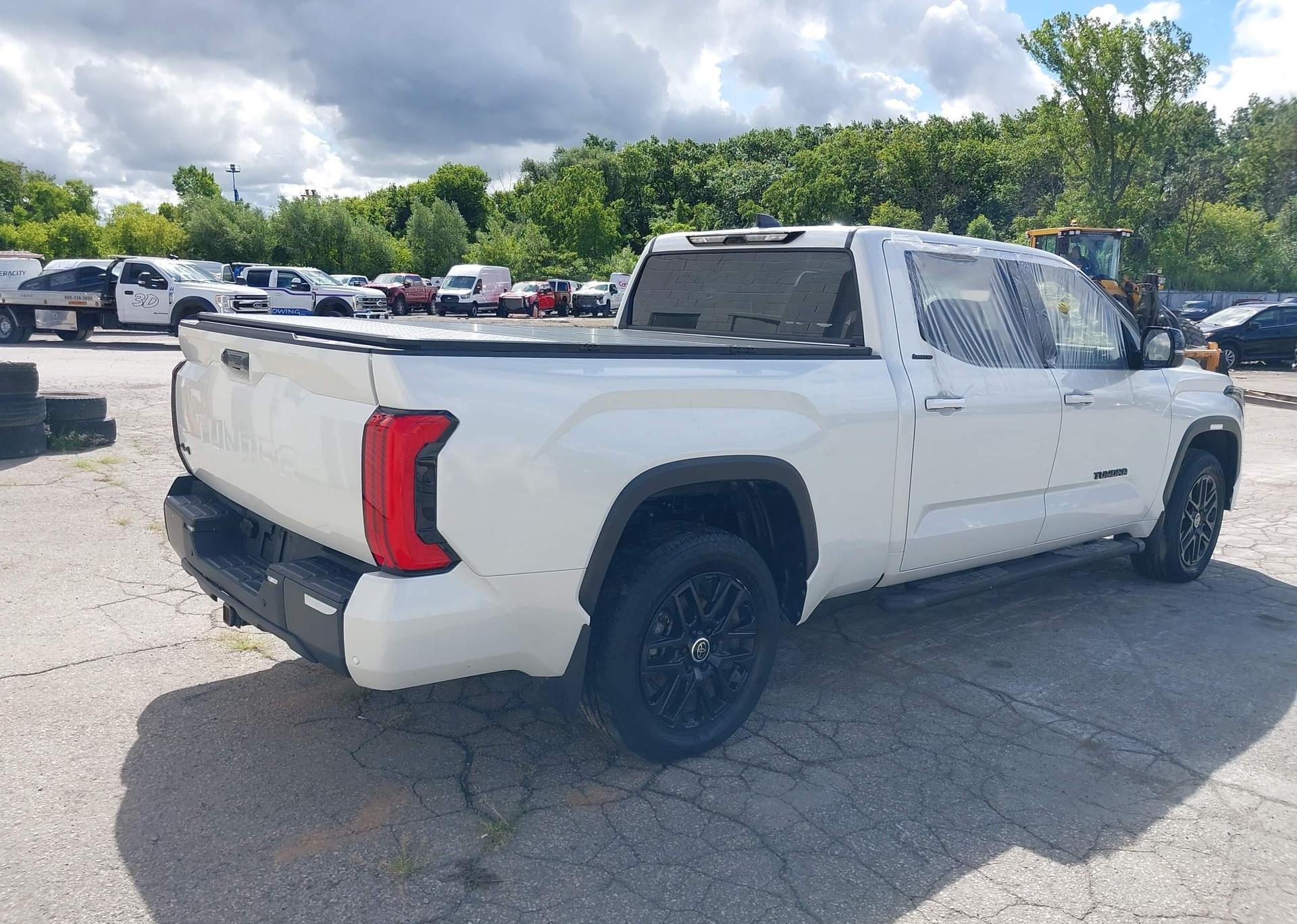 2024 TOYOTA TUNDRA CREWMAX PLATINUM