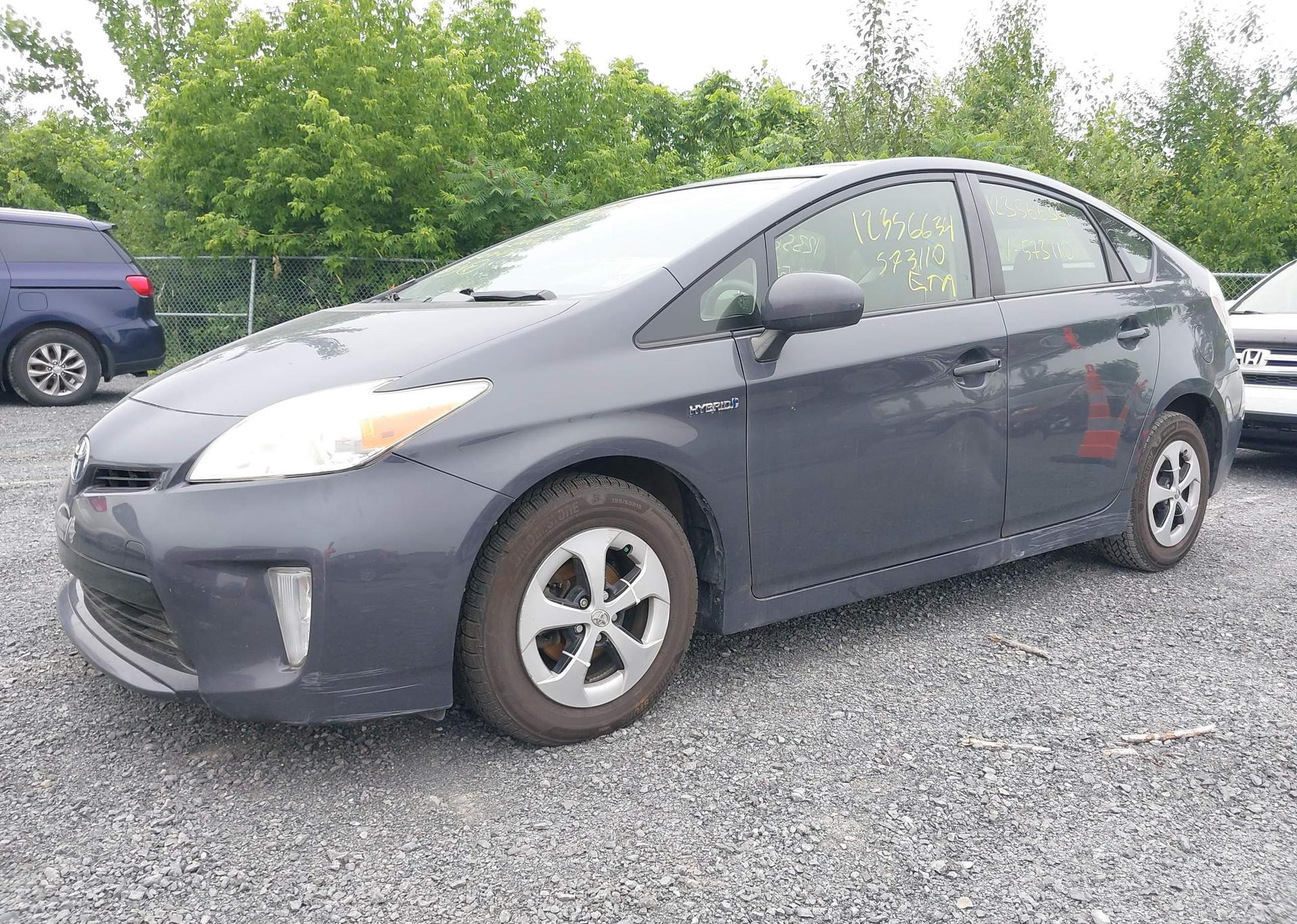 2013 TOYOTA PRIUS