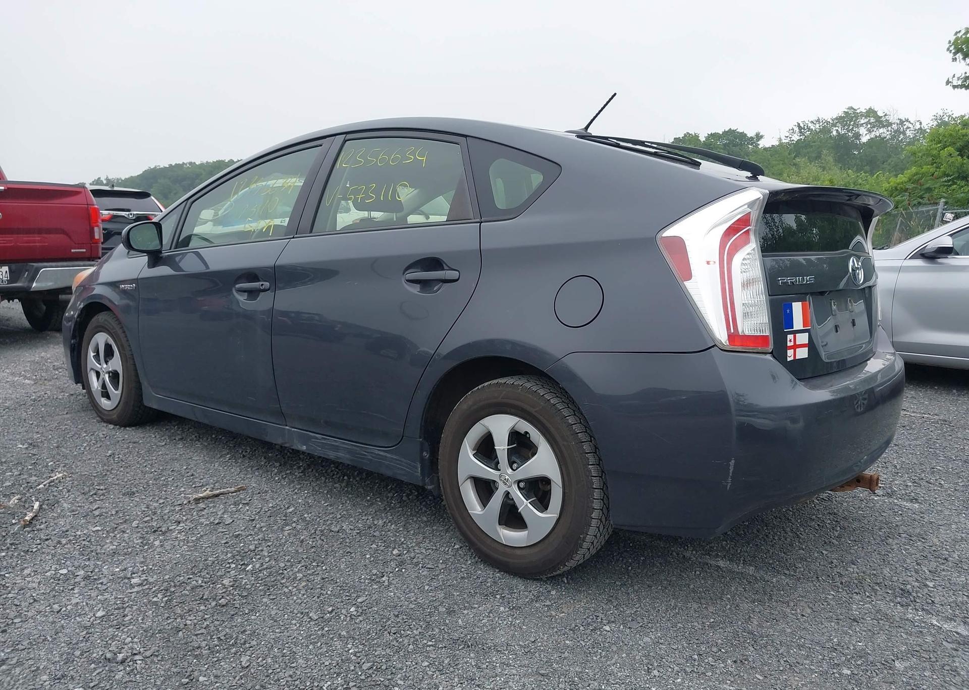 2013 TOYOTA PRIUS