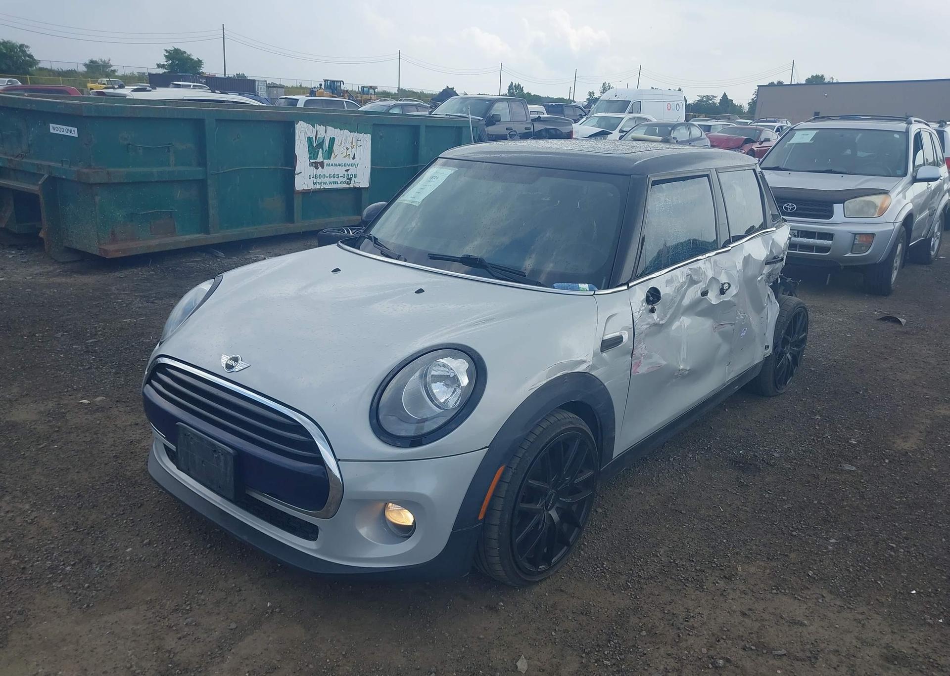 2017 MINI 5 DOOR COOPER