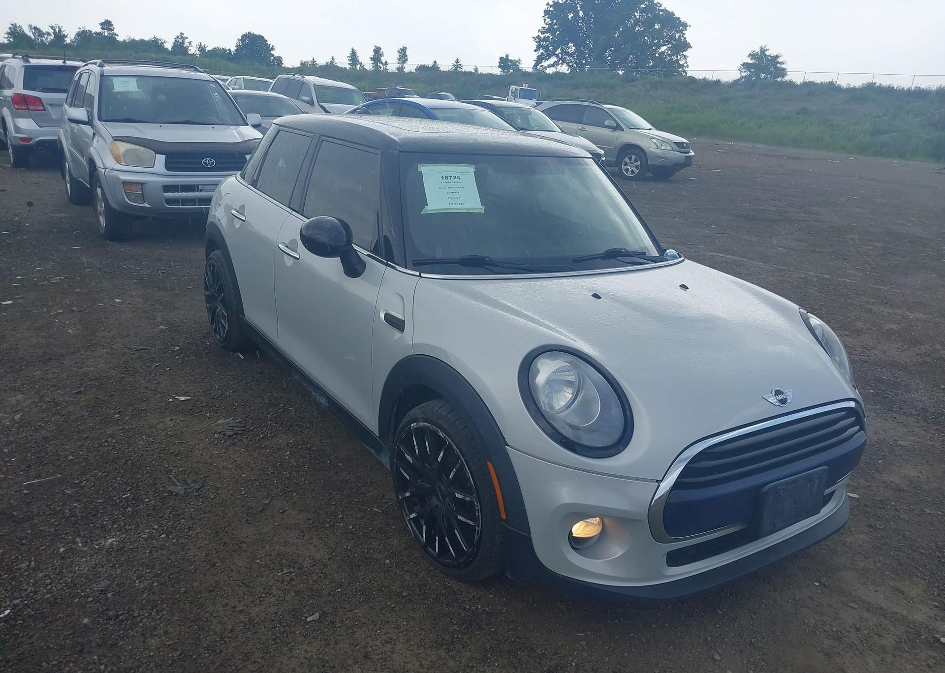 2017 MINI 5 DOOR COOPER