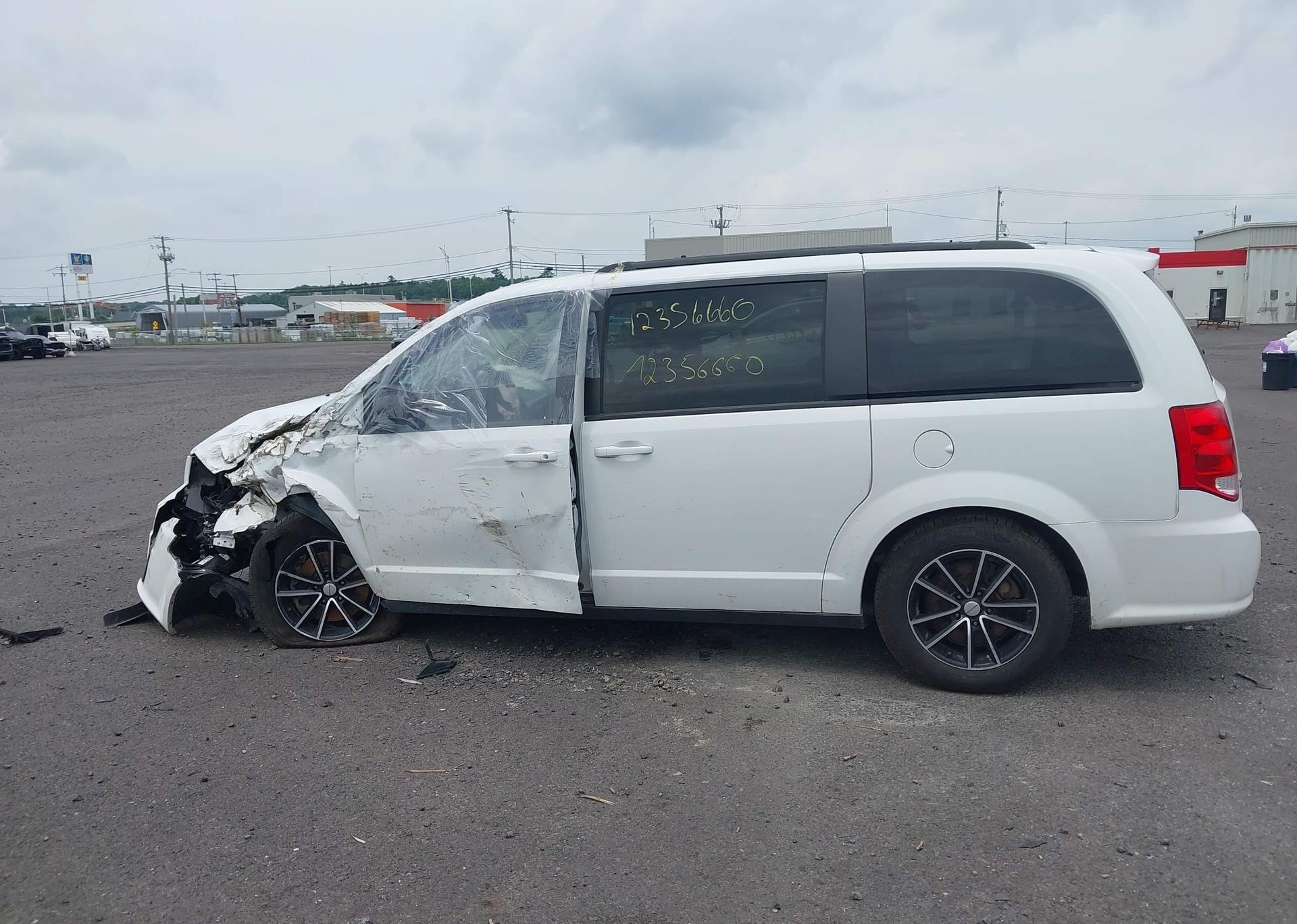 2020 DODGE GRAND CARAVAN SXT