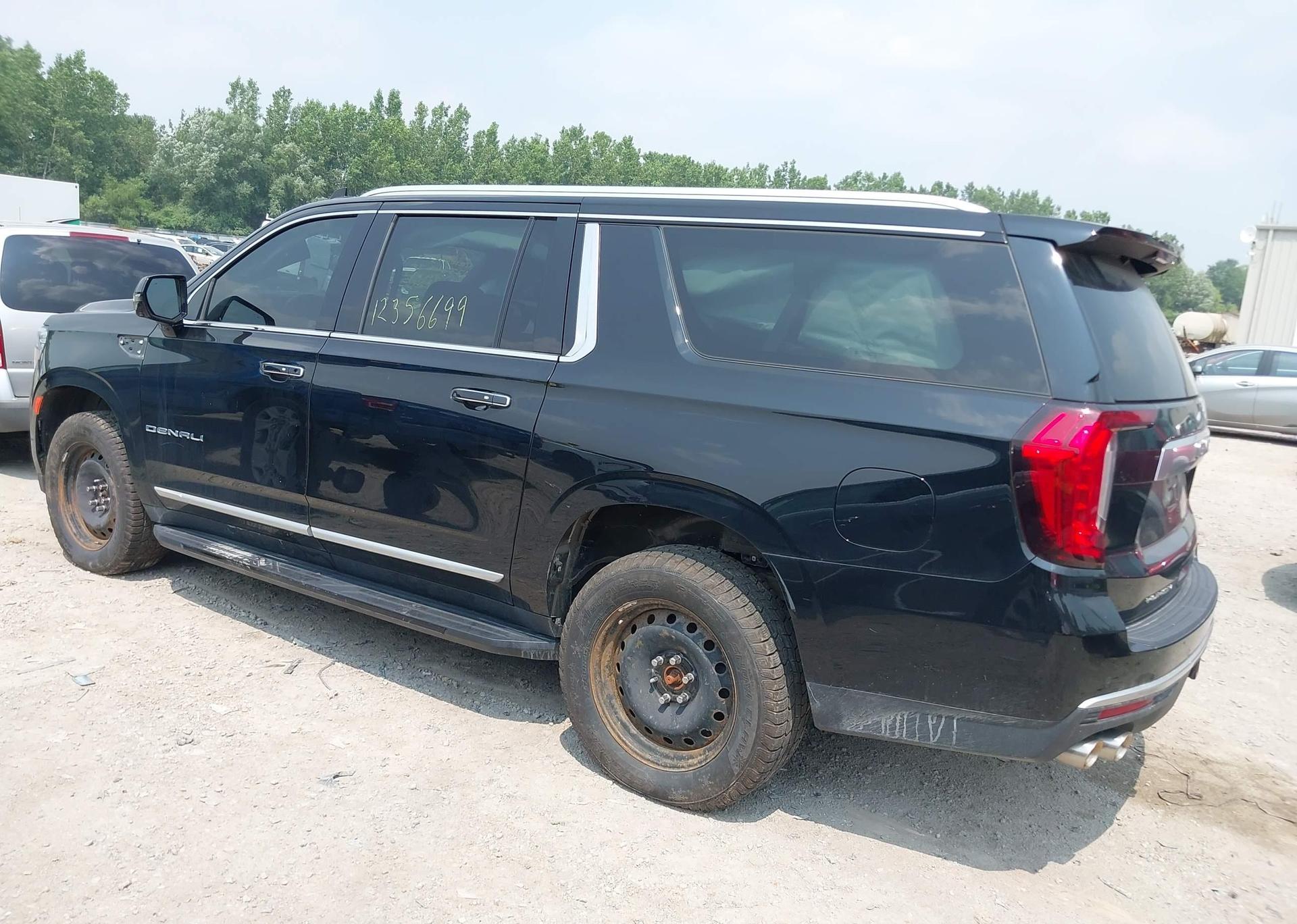 2021 GMC YUKON XL DENALI
