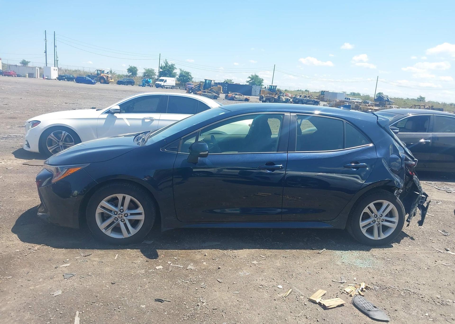 2022 TOYOTA COROLLA