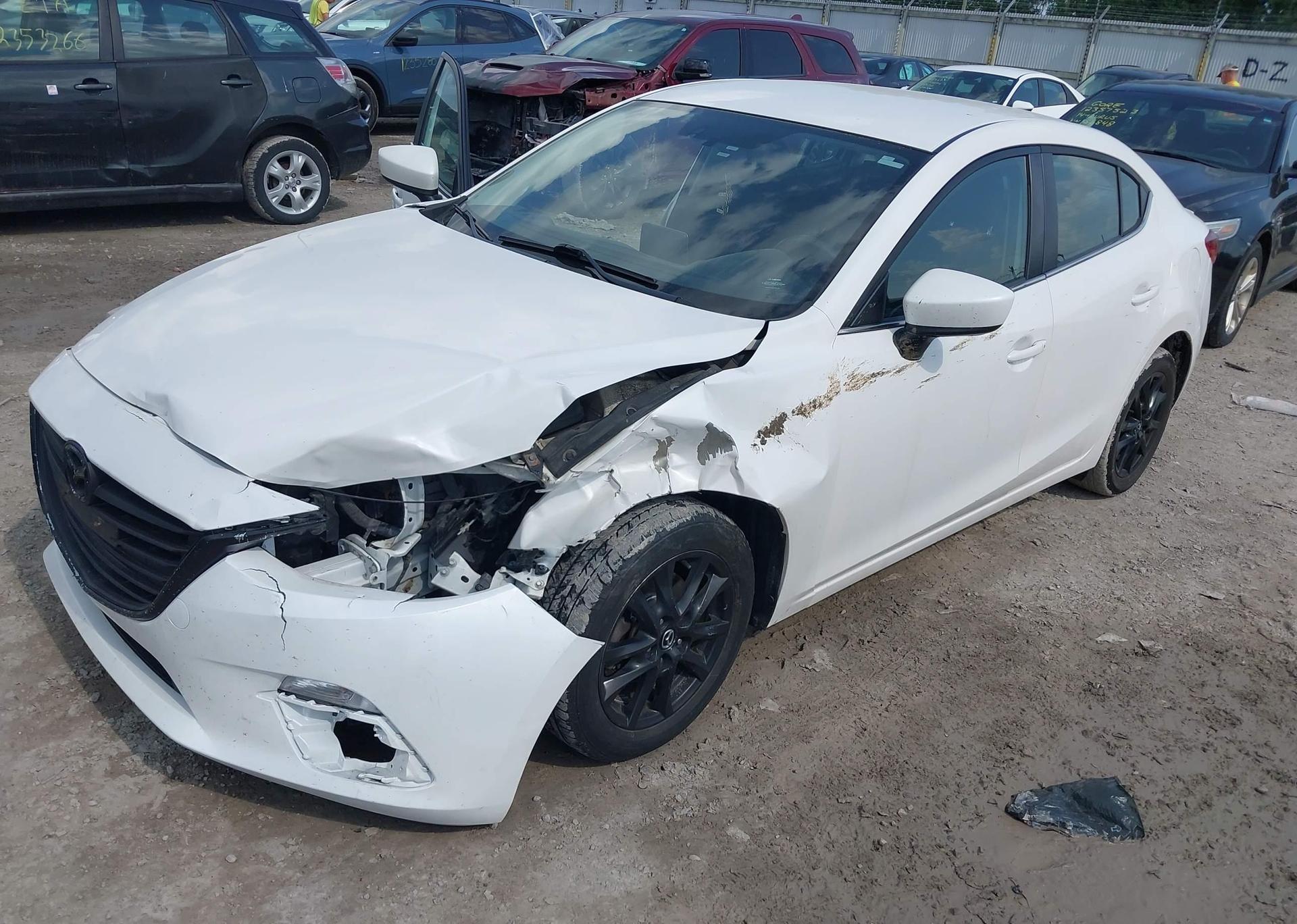 2014 MAZDA MAZDA3