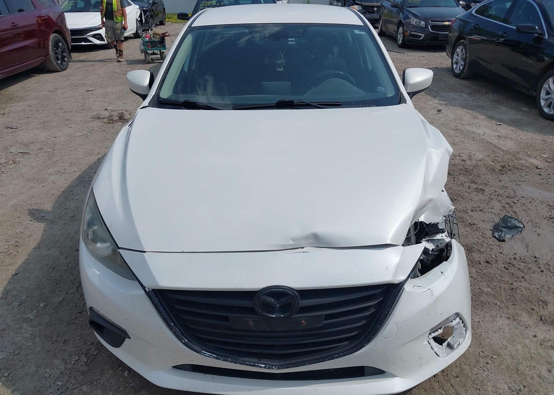 2014 MAZDA MAZDA3