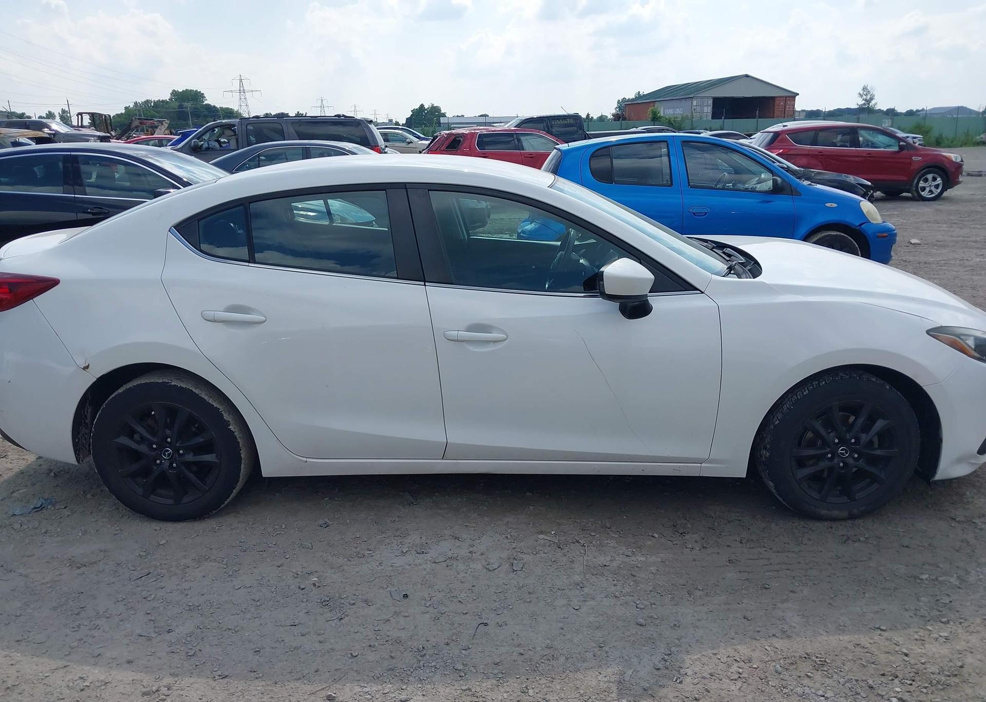 2014 MAZDA MAZDA3