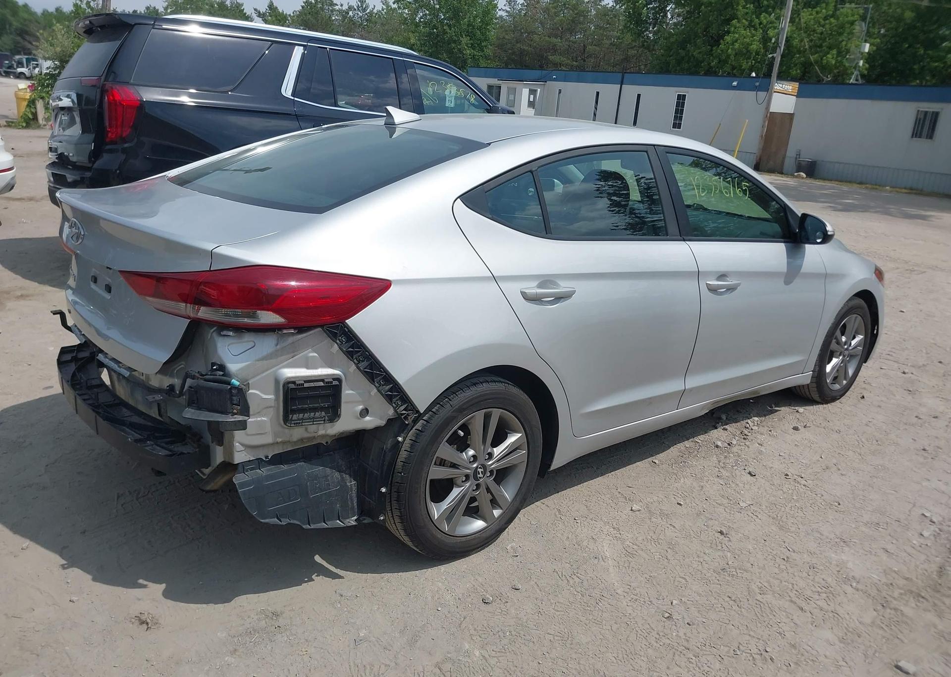 2017 HYUNDAI ELANTRA SE