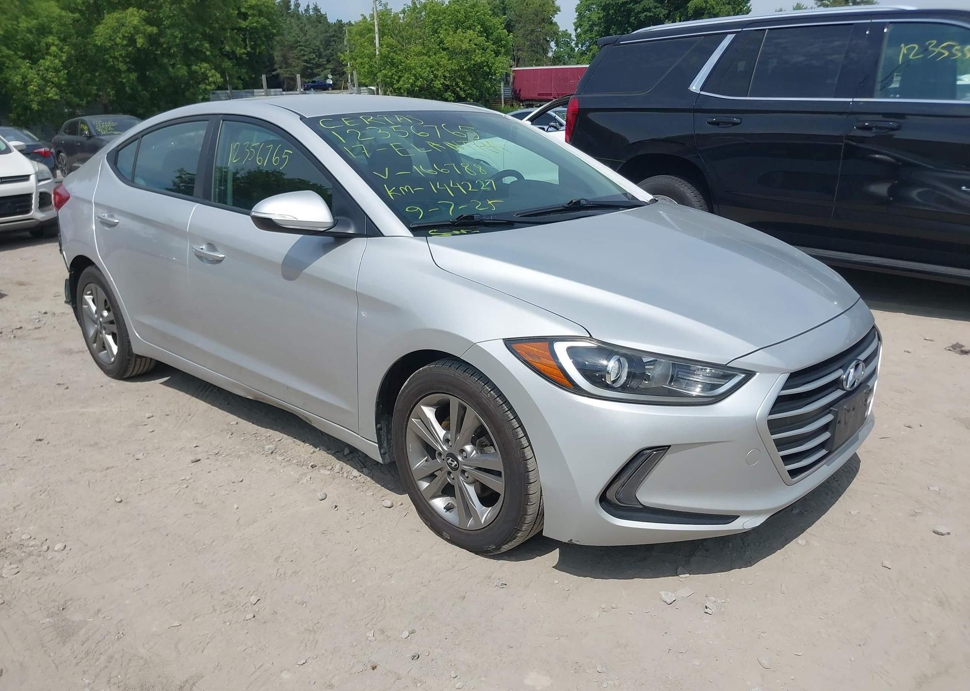 2017 HYUNDAI ELANTRA SE