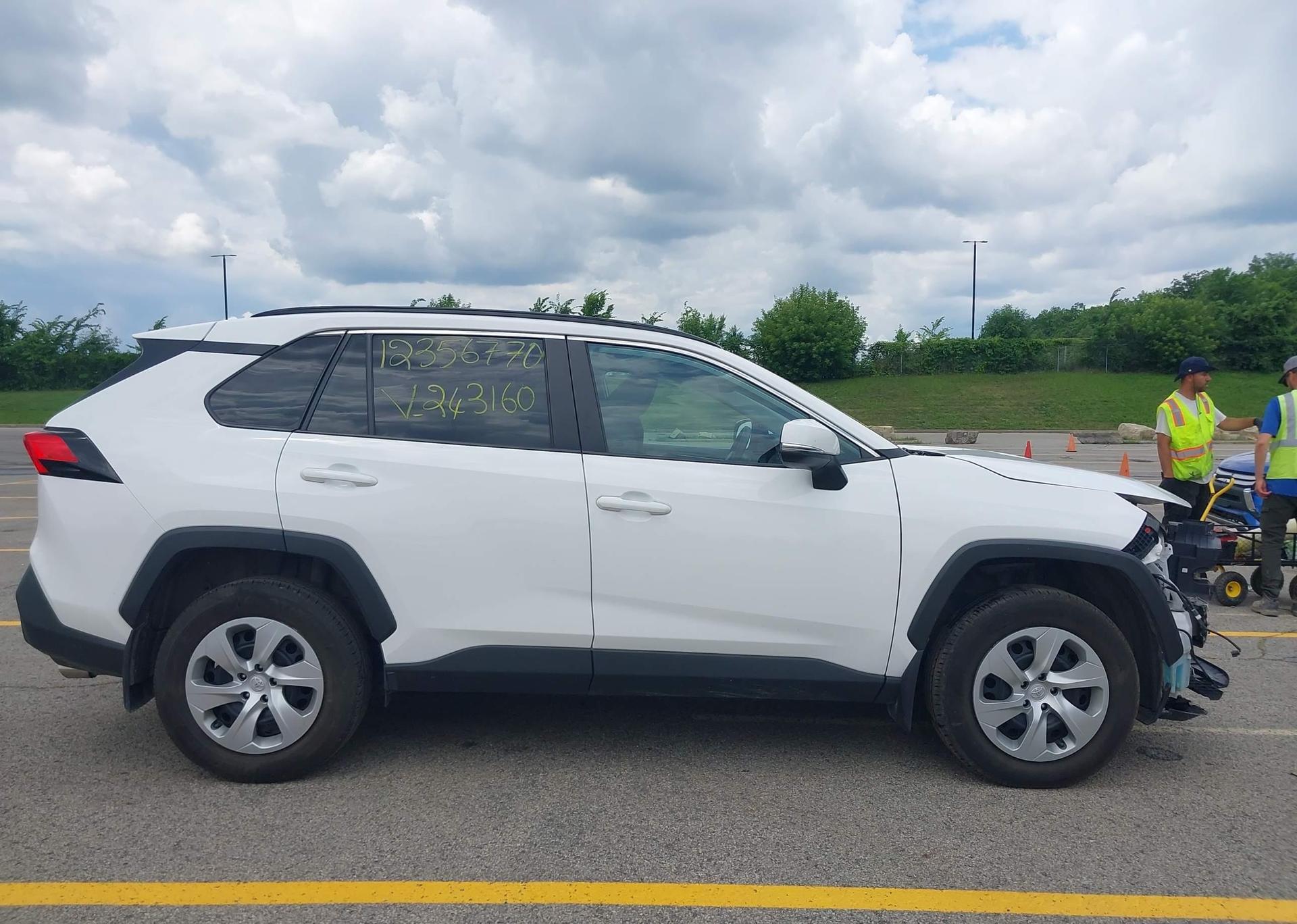 2021 TOYOTA RAV4 LE