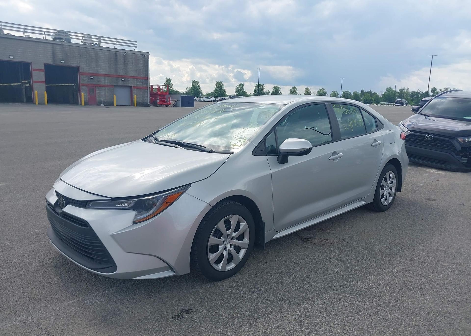 2024 TOYOTA COROLLA LE